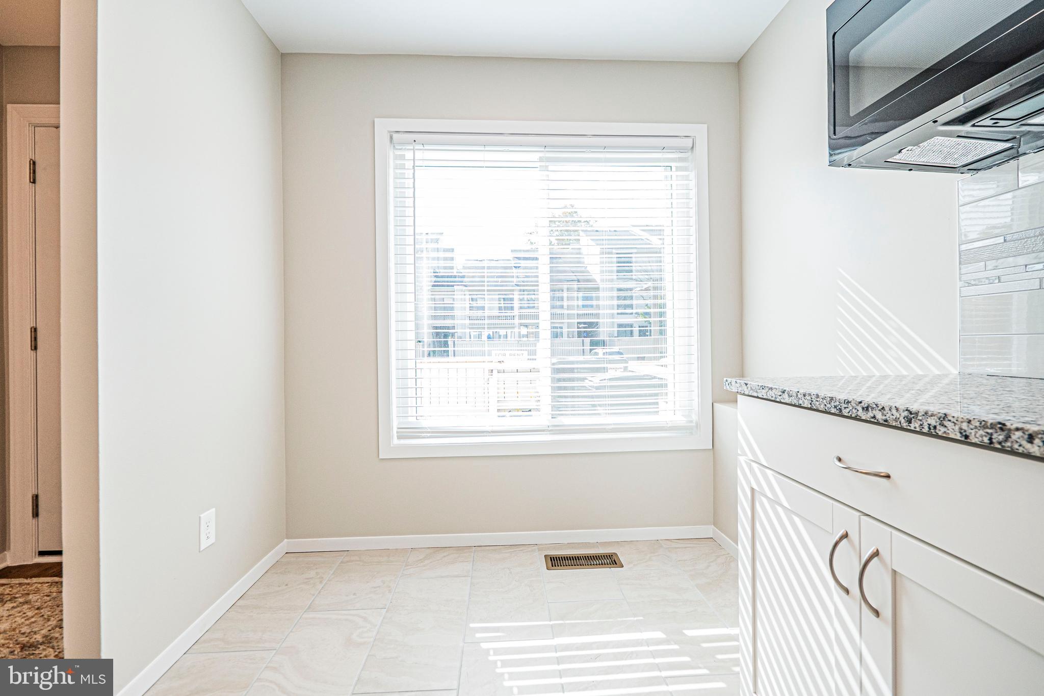 CLUBSIDE - Residential Lease