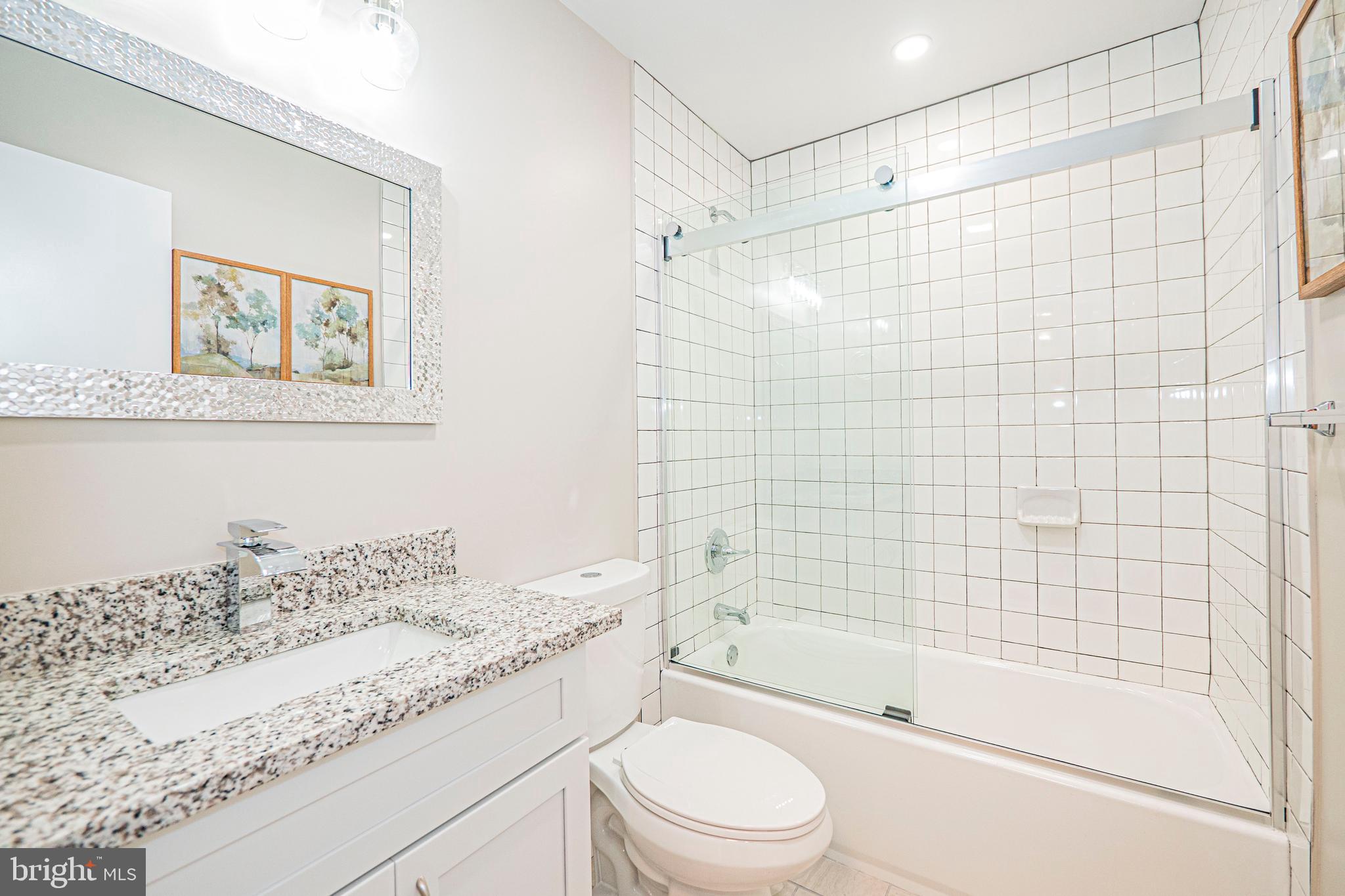 CLUBSIDE - Residential Lease