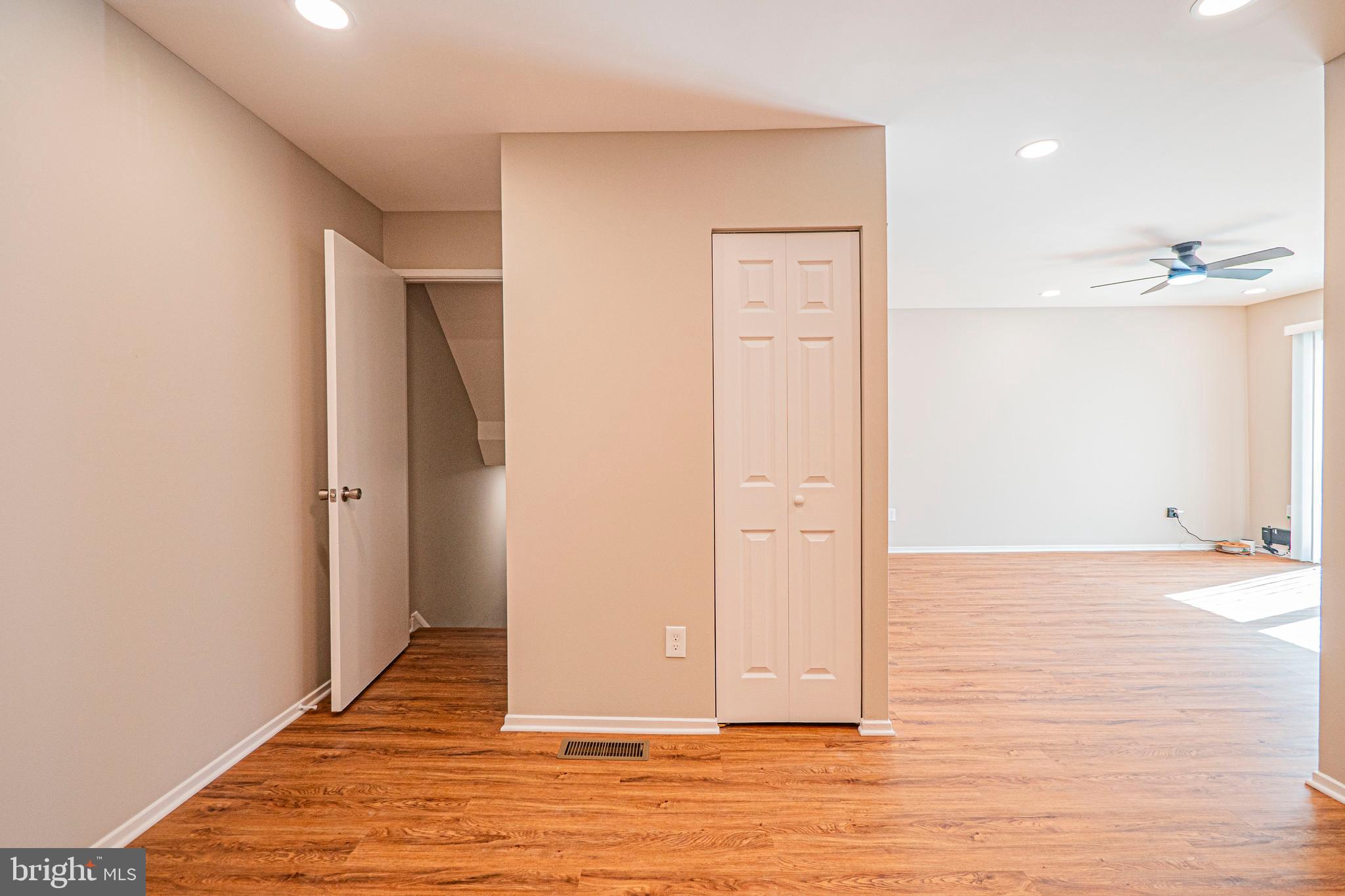 CLUBSIDE - Residential Lease