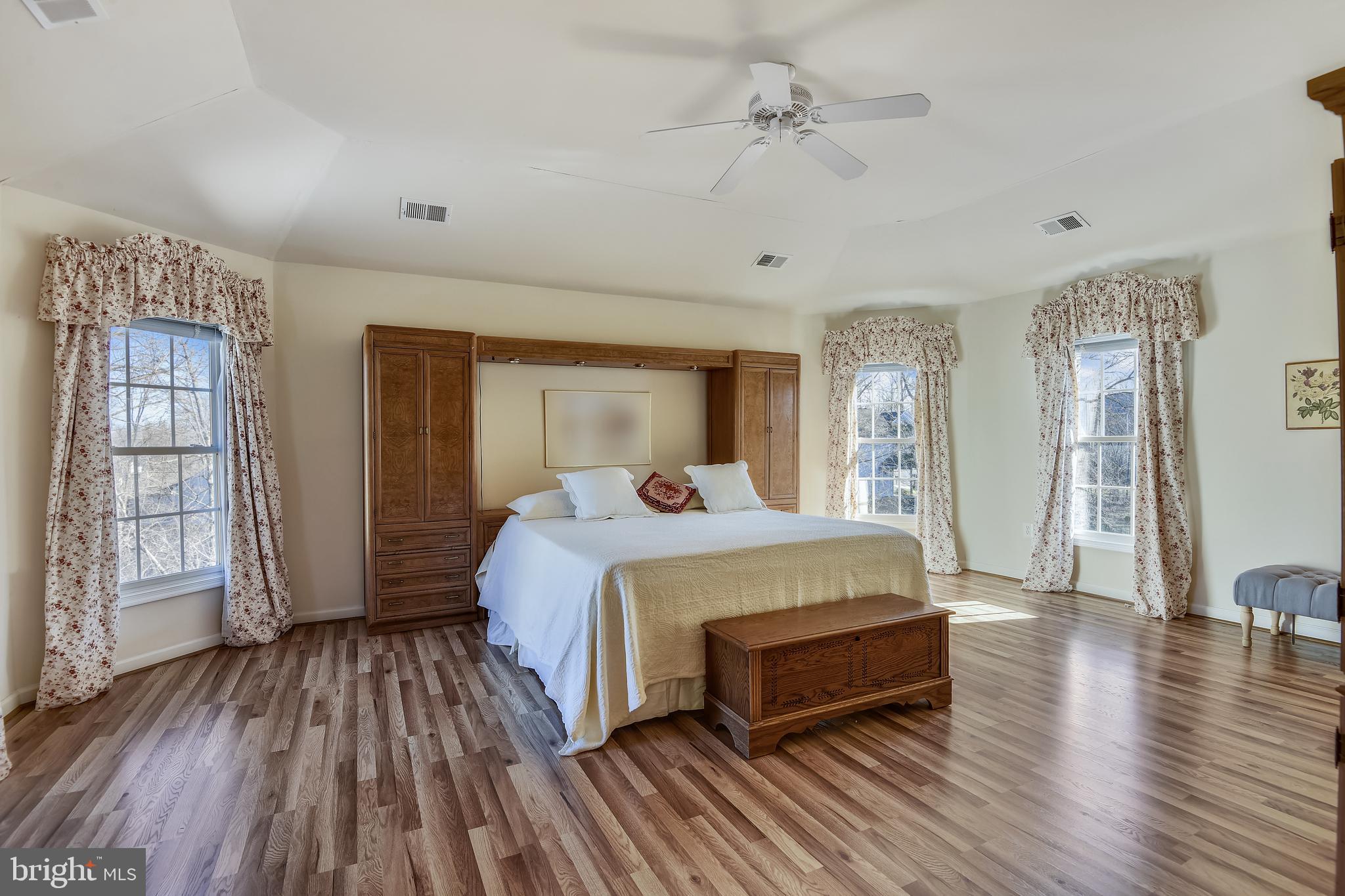 WALNEY ROAD - Residential