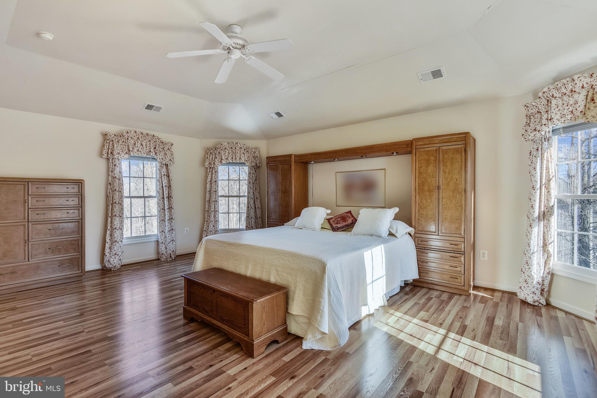 WALNEY ROAD - Residential