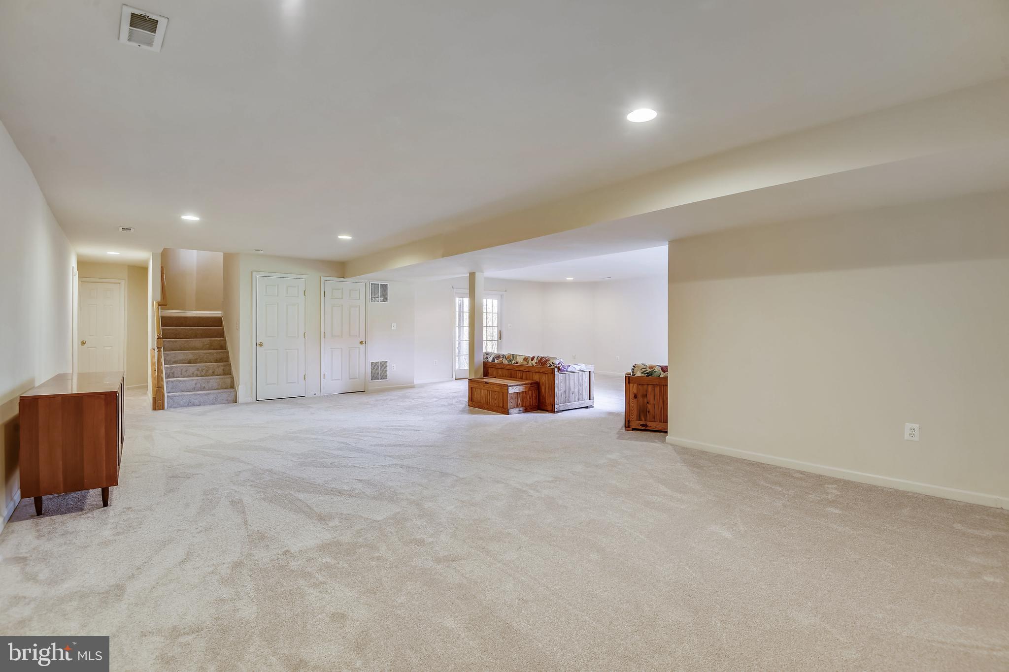 WALNEY ROAD - Residential