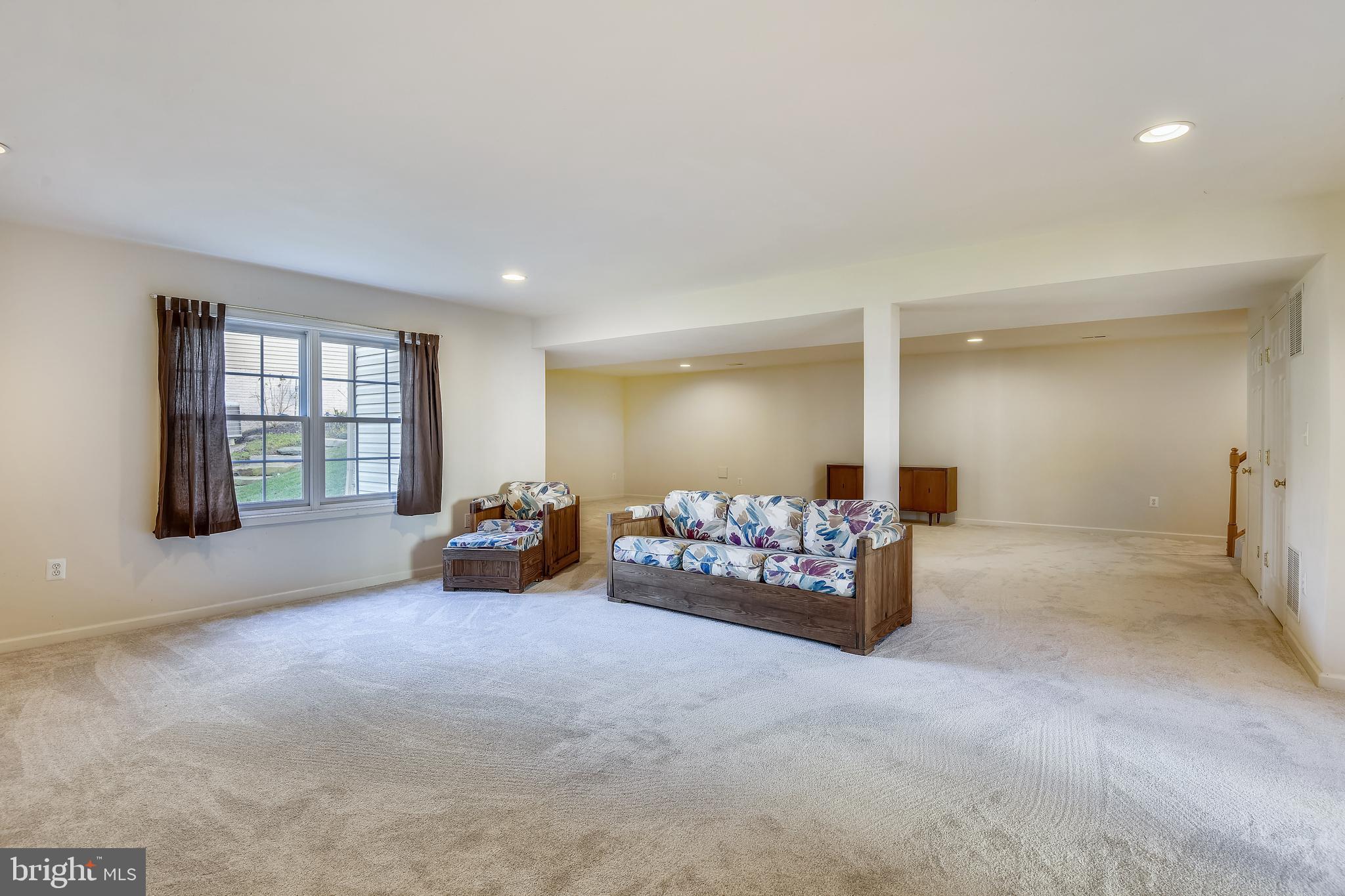 WALNEY ROAD - Residential