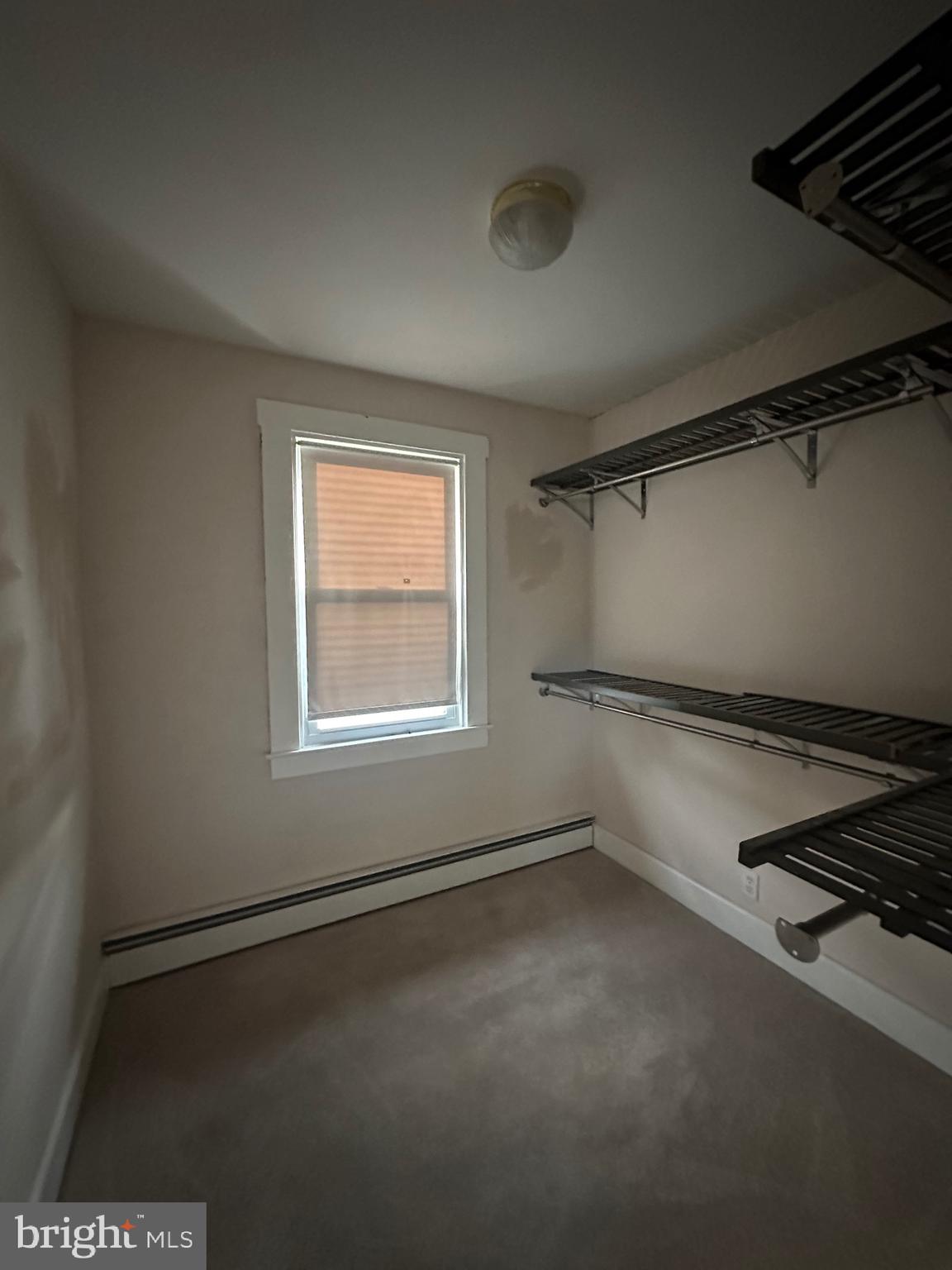 ESSEX - Residential Lease