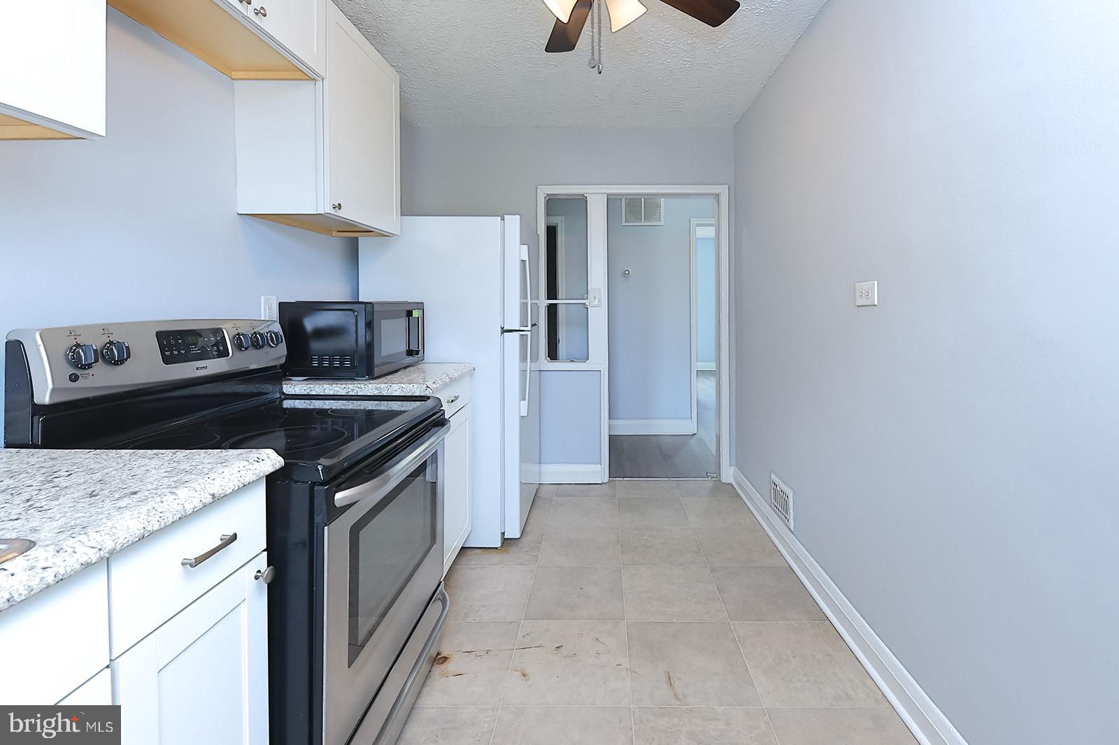 2995 YORKWAY 2