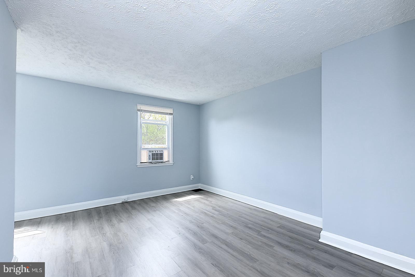 2995 YORKWAY 2
