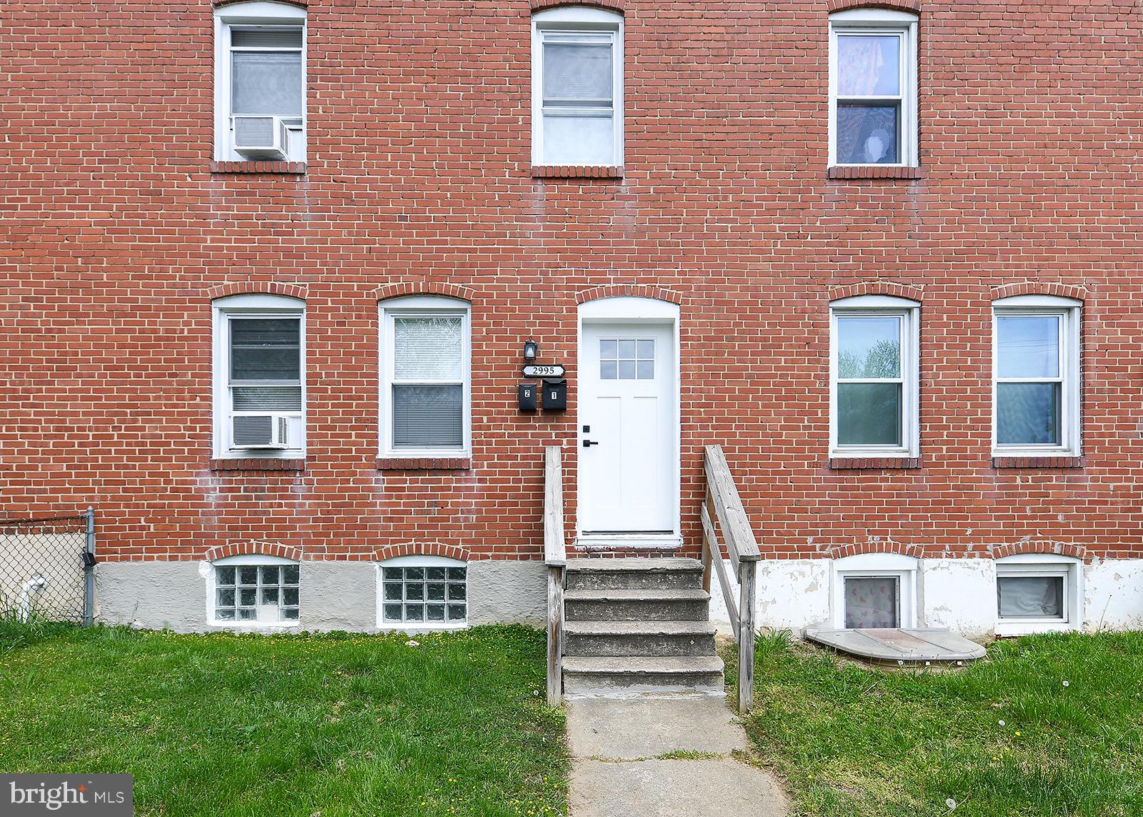 EASTFIELD - Residential Lease