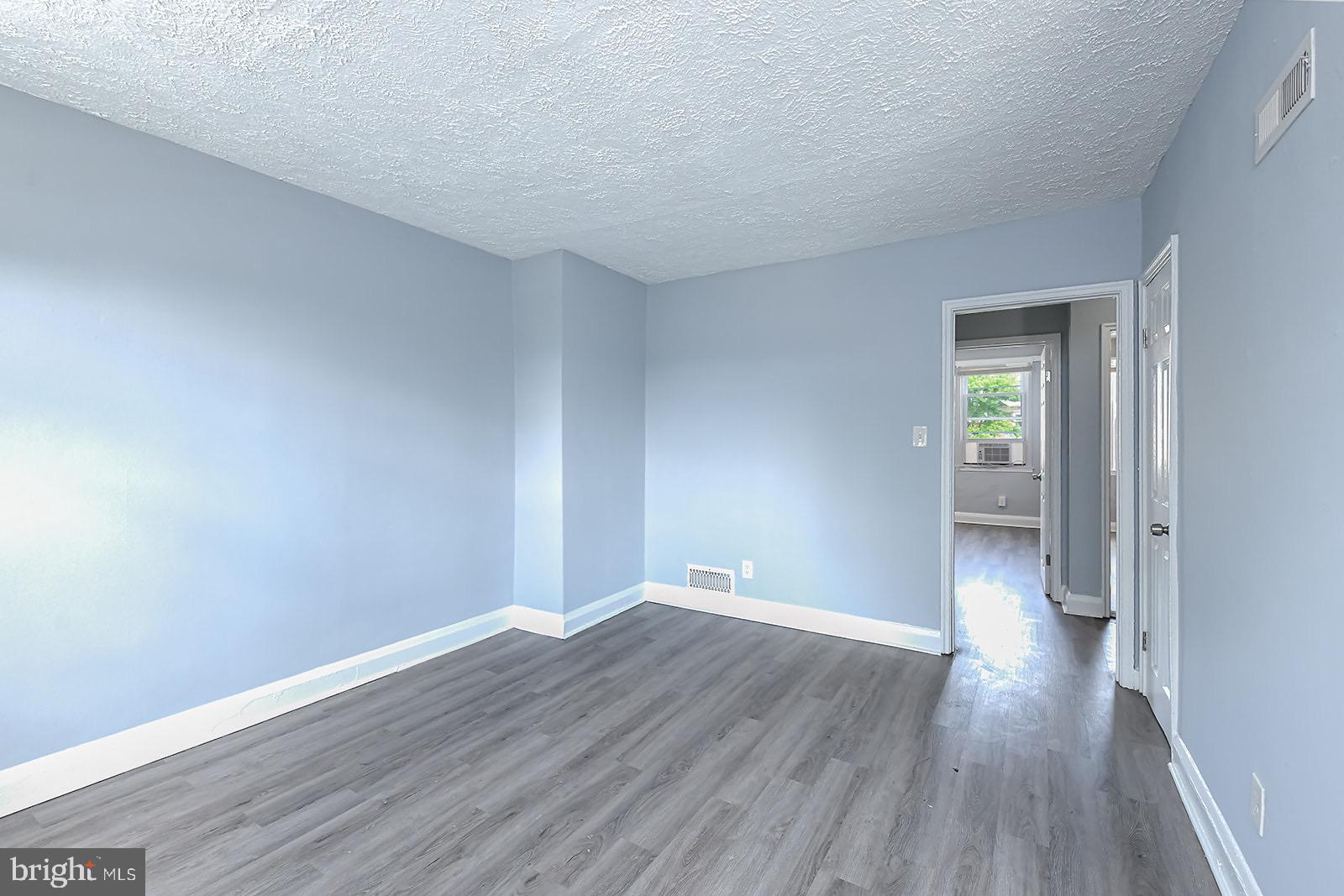 EASTFIELD - Residential Lease