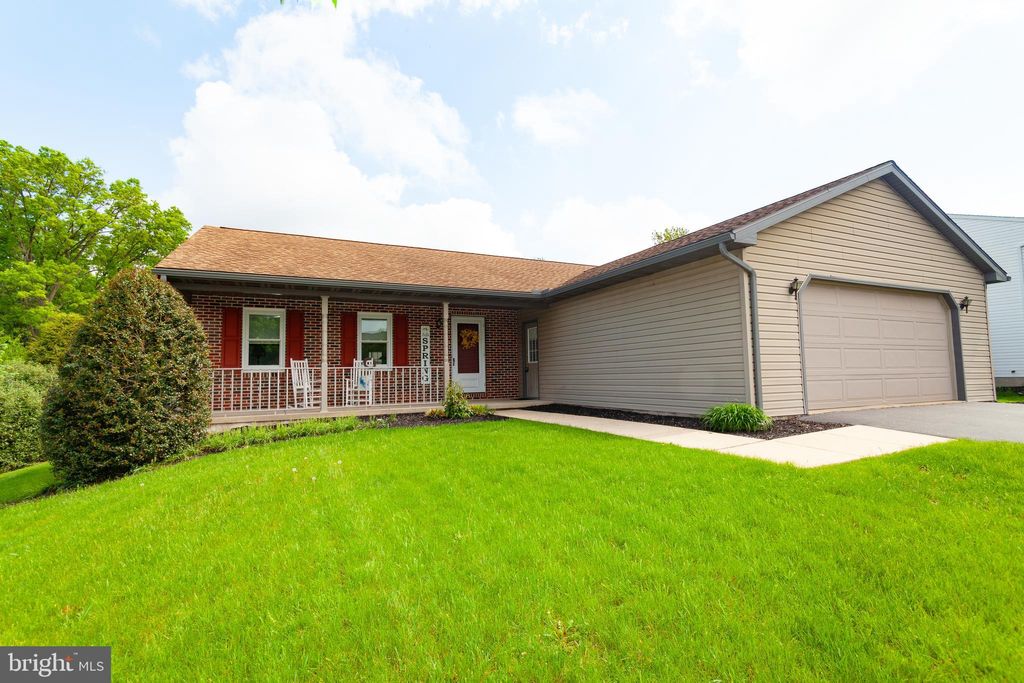 Photo of 509 Weaver Road, DENVER, PA 17517 (MLS # PALA2069338)