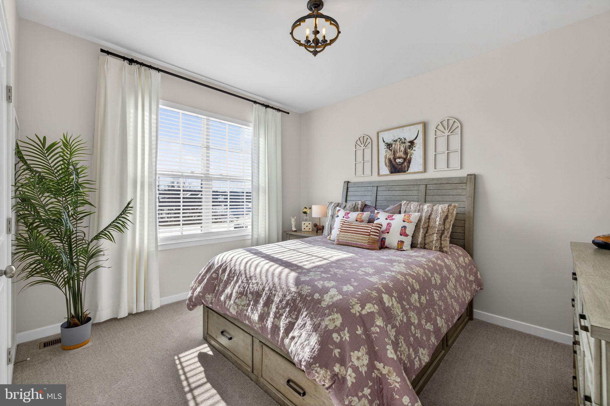 SENSENY VILLAGE - Residential