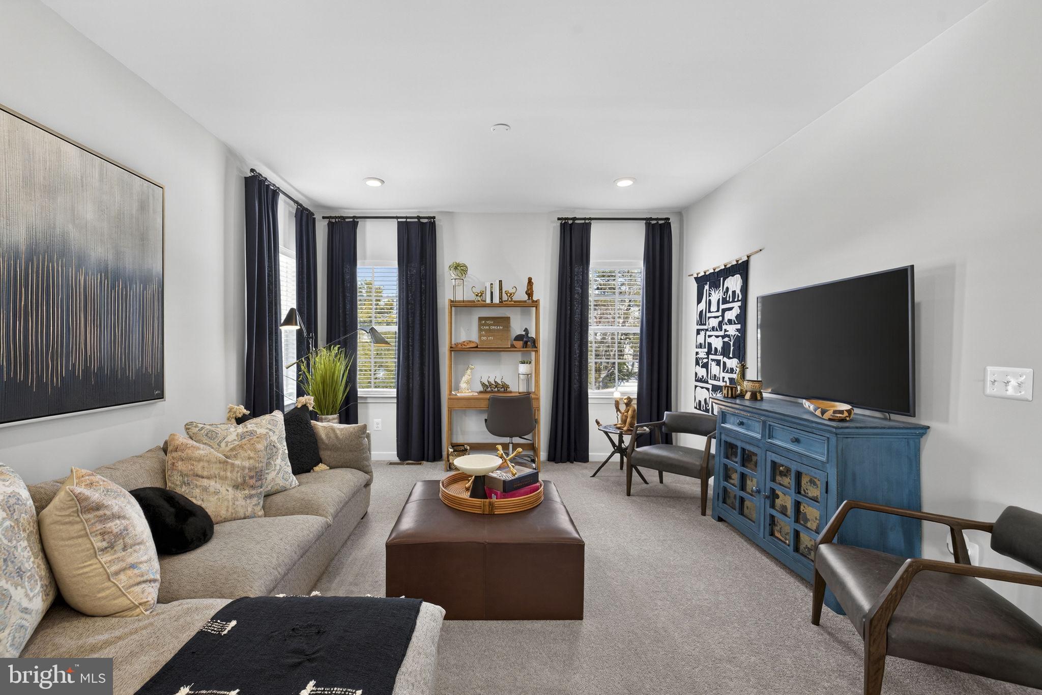 SENSENY VILLAGE - Residential