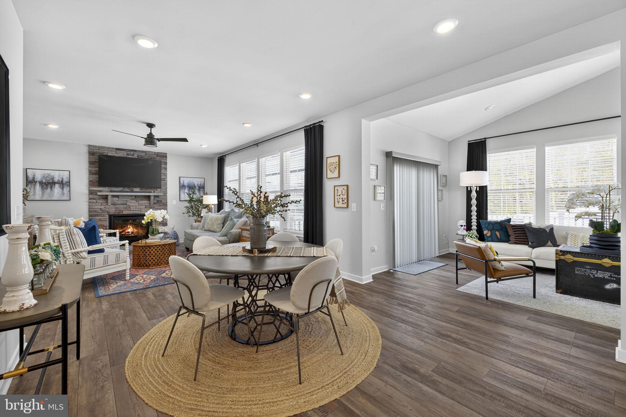 SENSENY VILLAGE - Residential