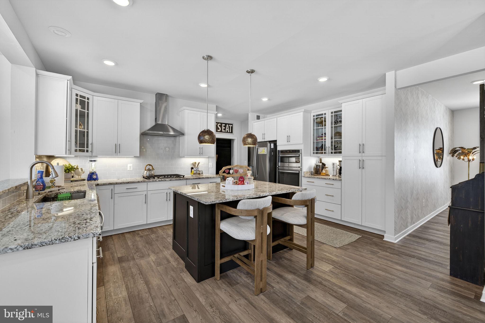 SENSENY VILLAGE - Residential