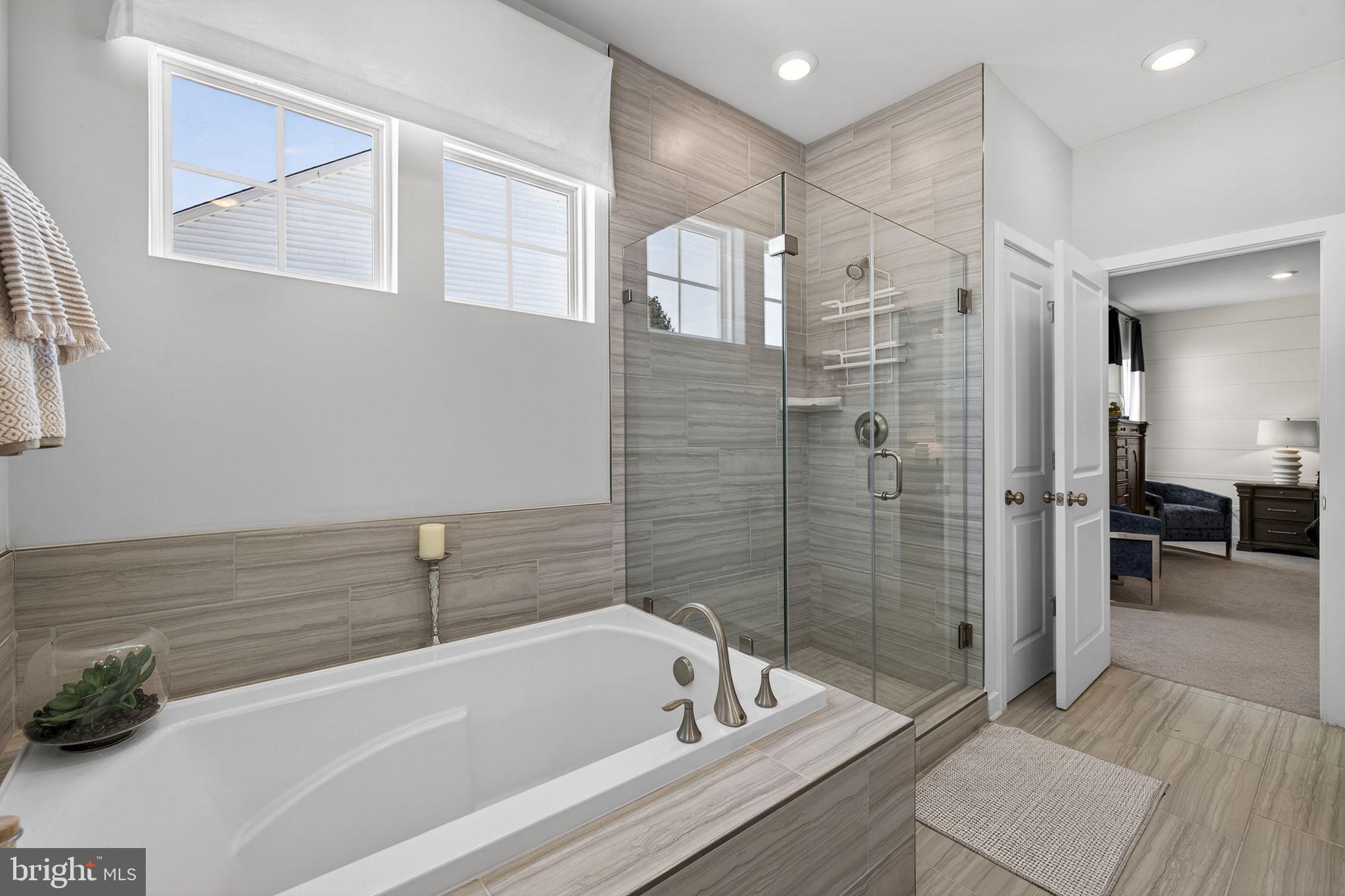 SENSENY VILLAGE - Residential