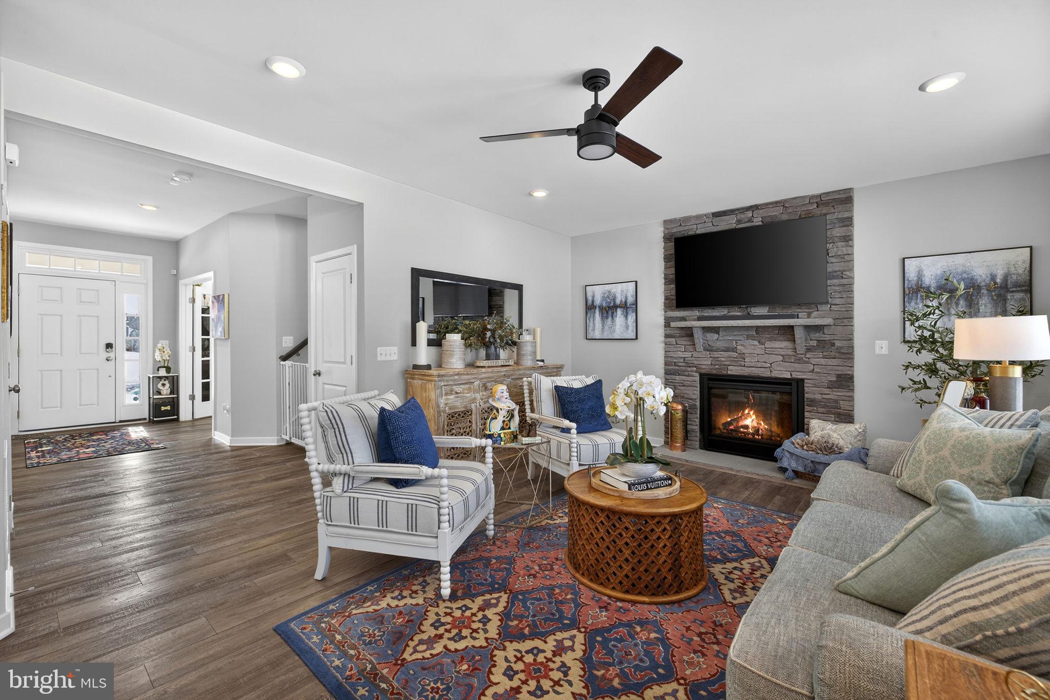 SENSENY VILLAGE - Residential