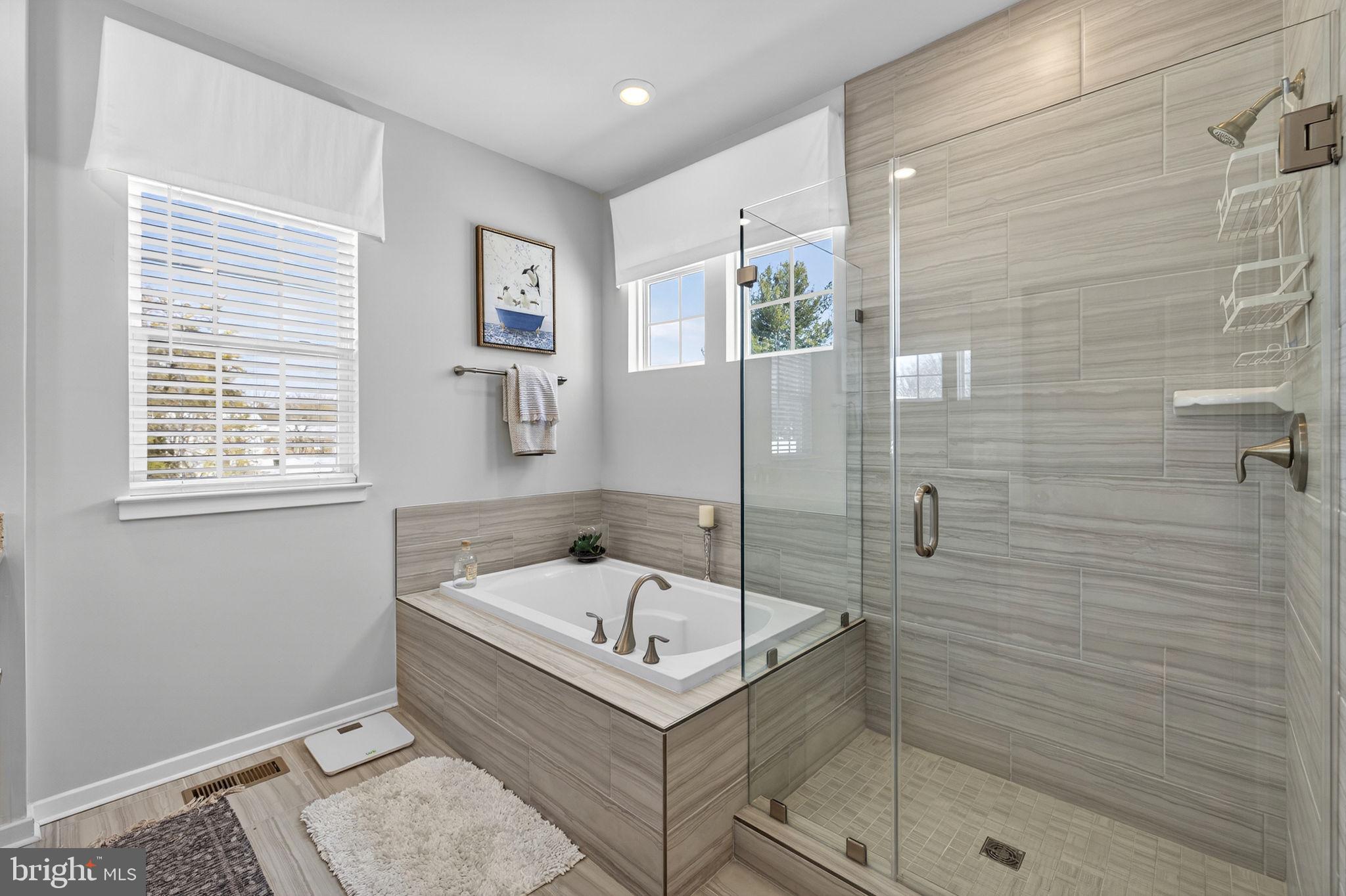 SENSENY VILLAGE - Residential