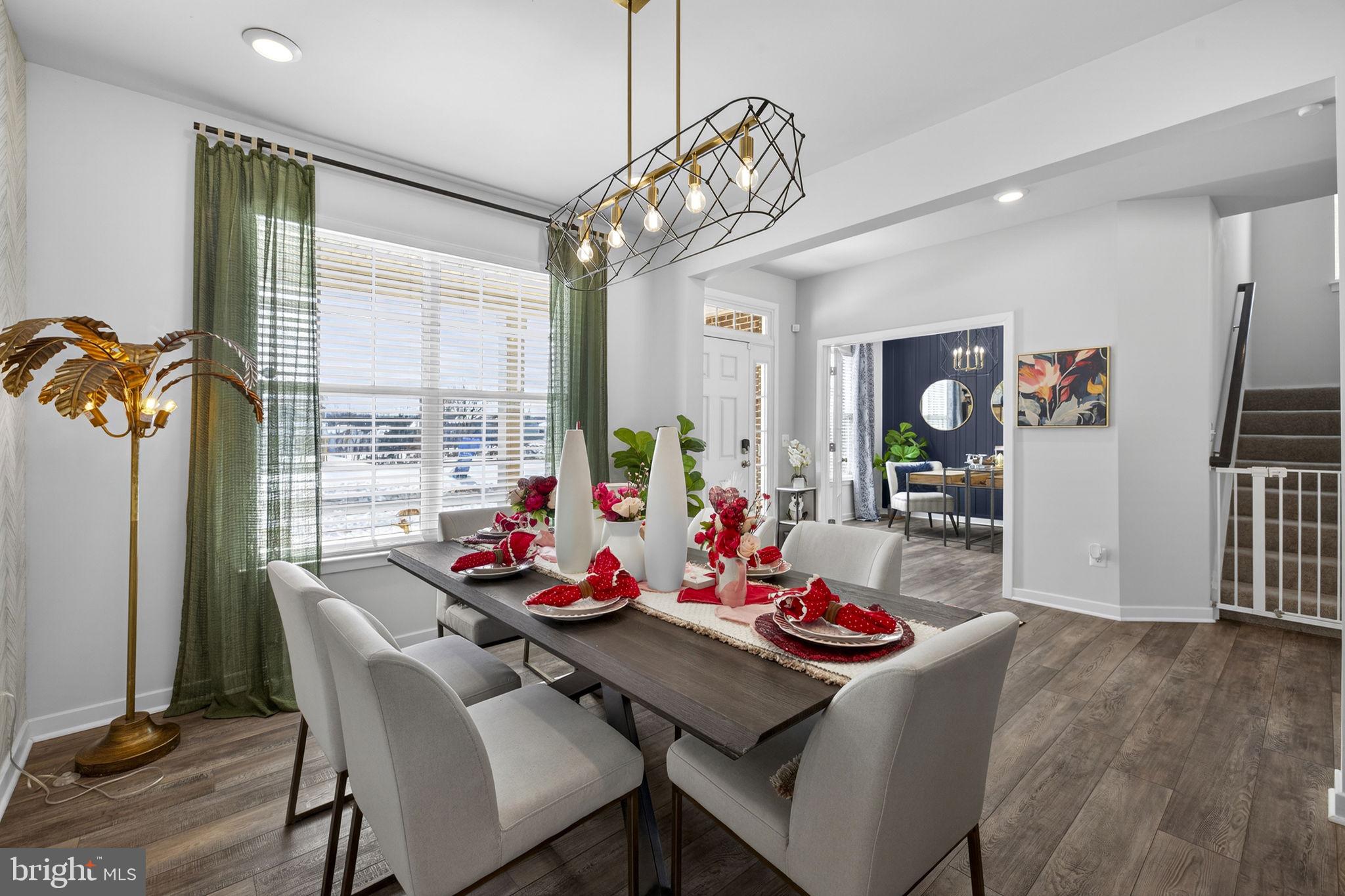 SENSENY VILLAGE - Residential