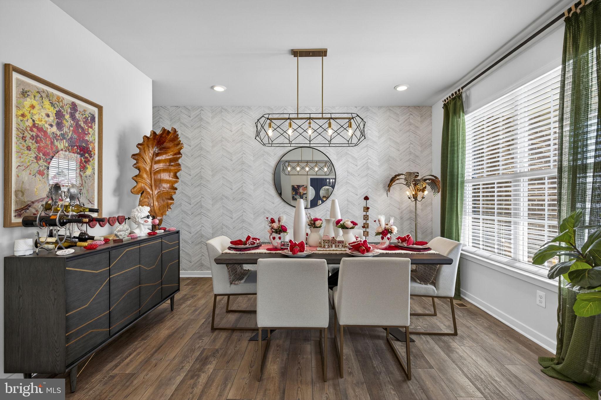 SENSENY VILLAGE - Residential