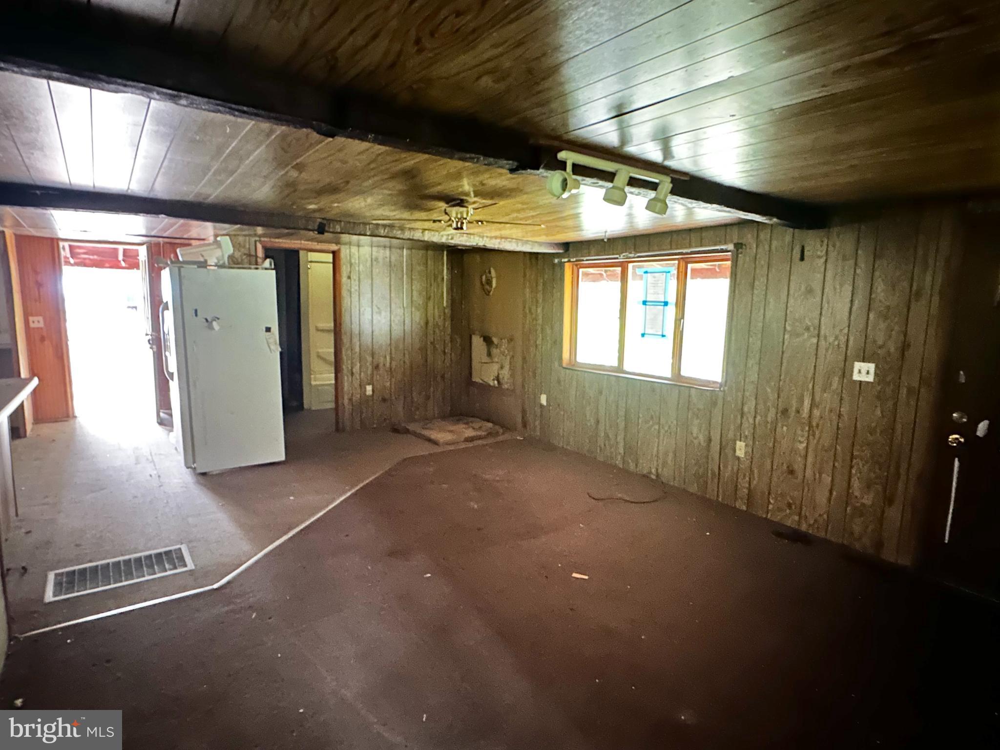 BARNESVILLE - Residential