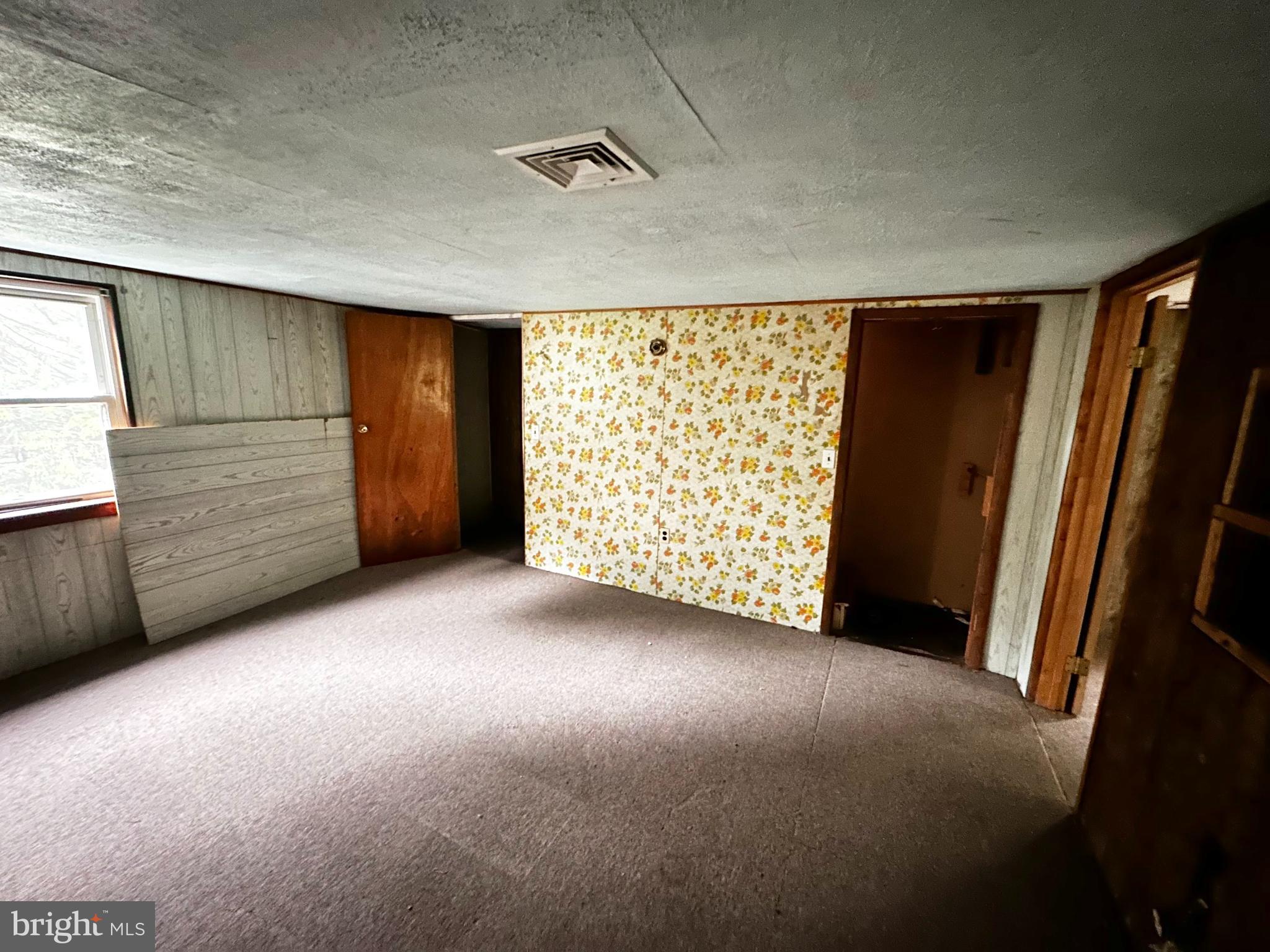 BARNESVILLE - Residential