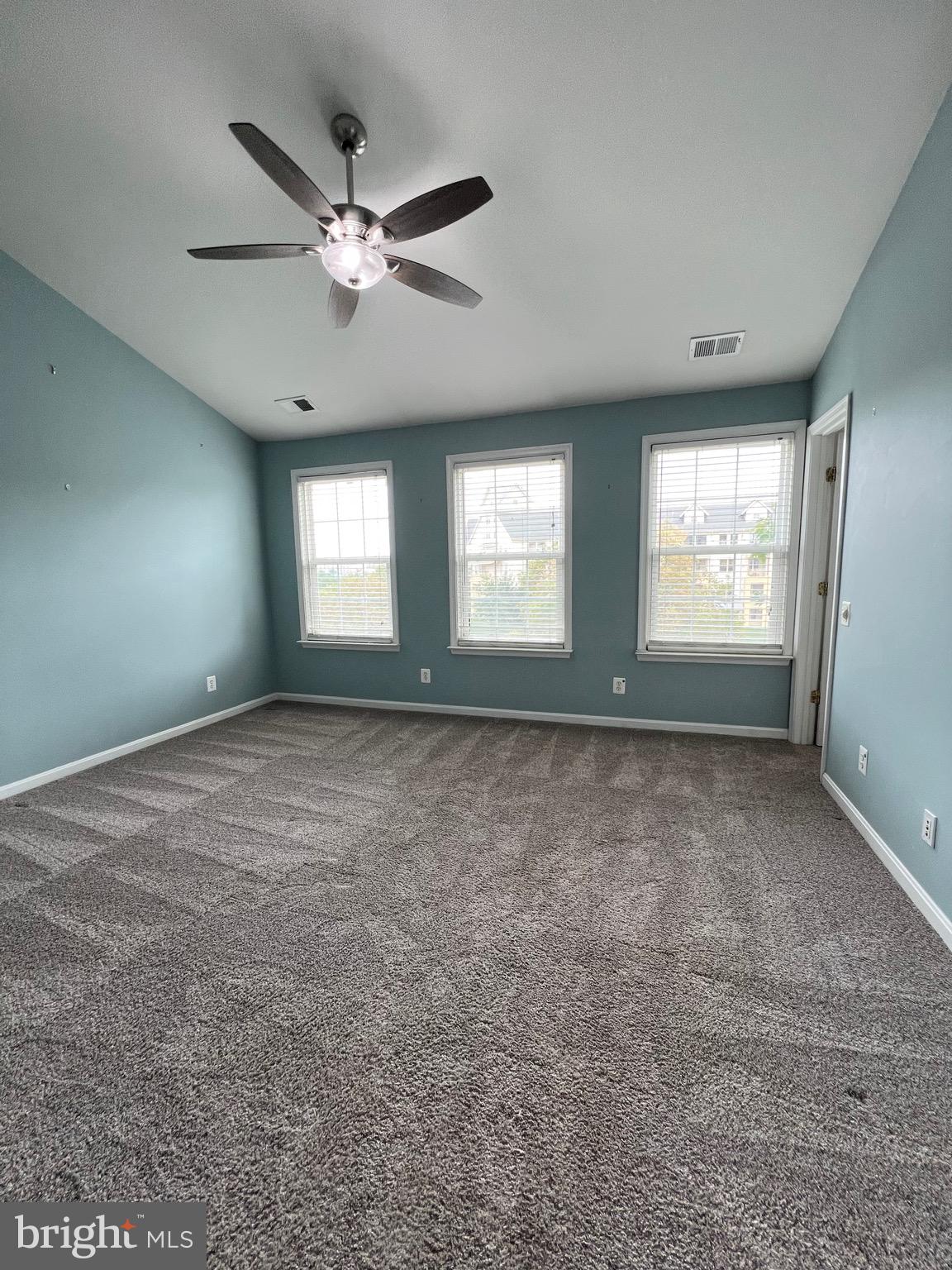 LOUDOUN PARKWAY CENTER - Residential Lease