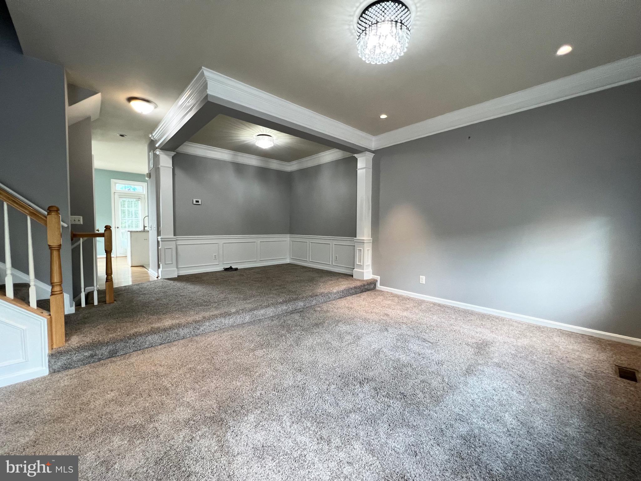 LOUDOUN PARKWAY CENTER - Residential Lease