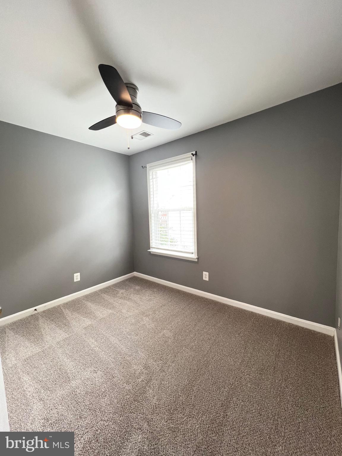 LOUDOUN PARKWAY CENTER - Residential Lease