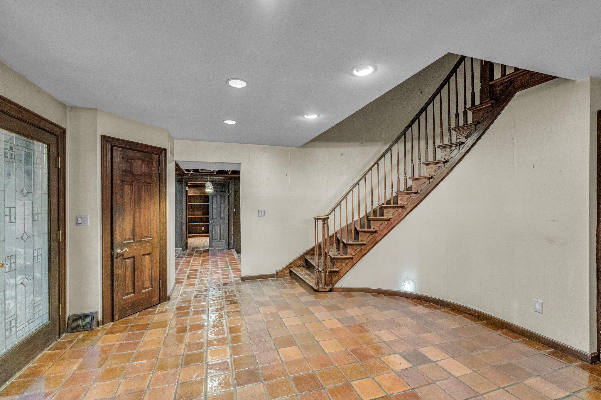 2 THREE PONDS LANE