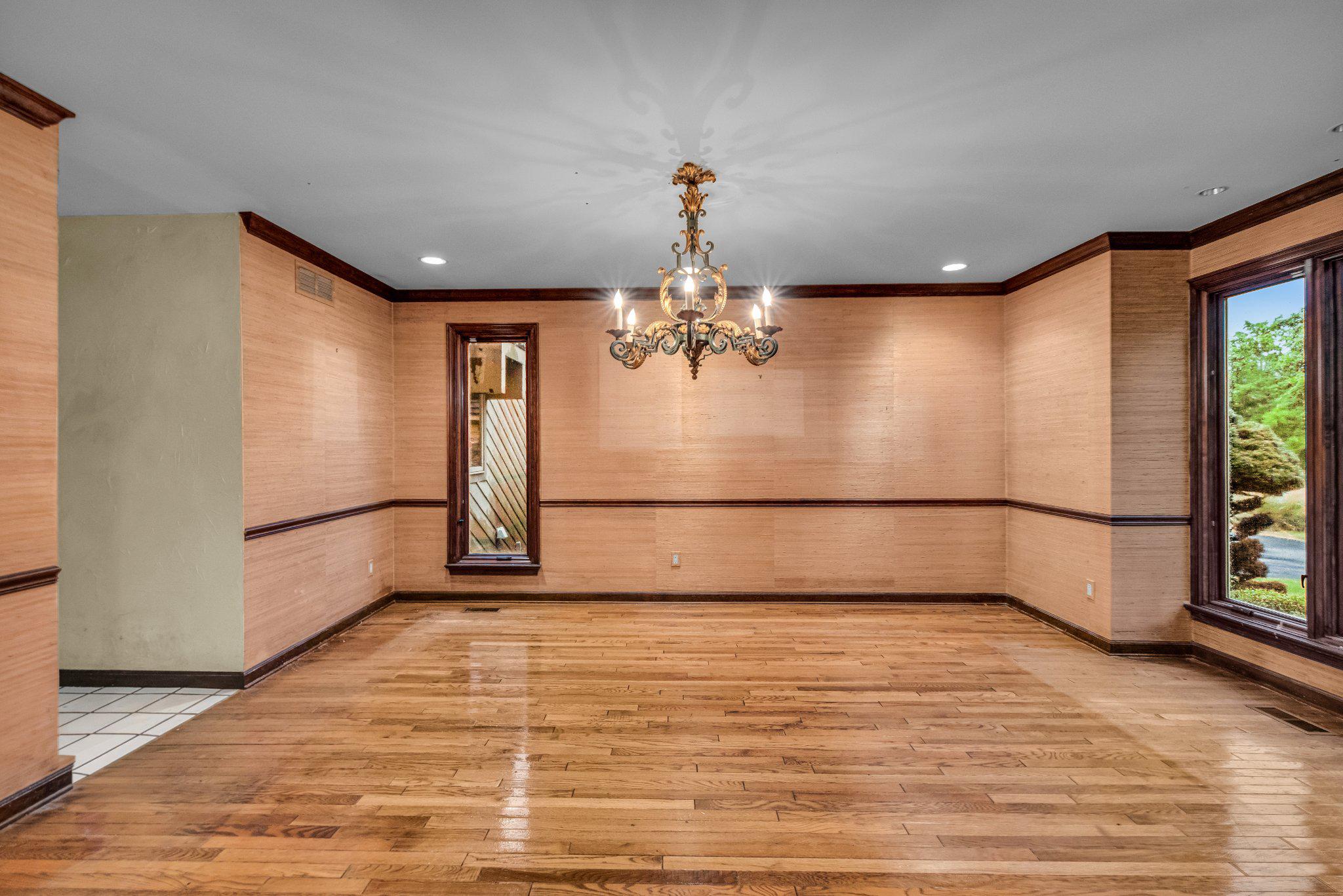 2 THREE PONDS LANE