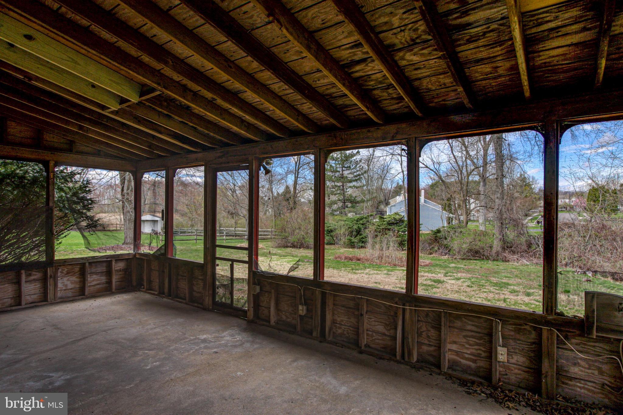 TOWER HILL - Residential