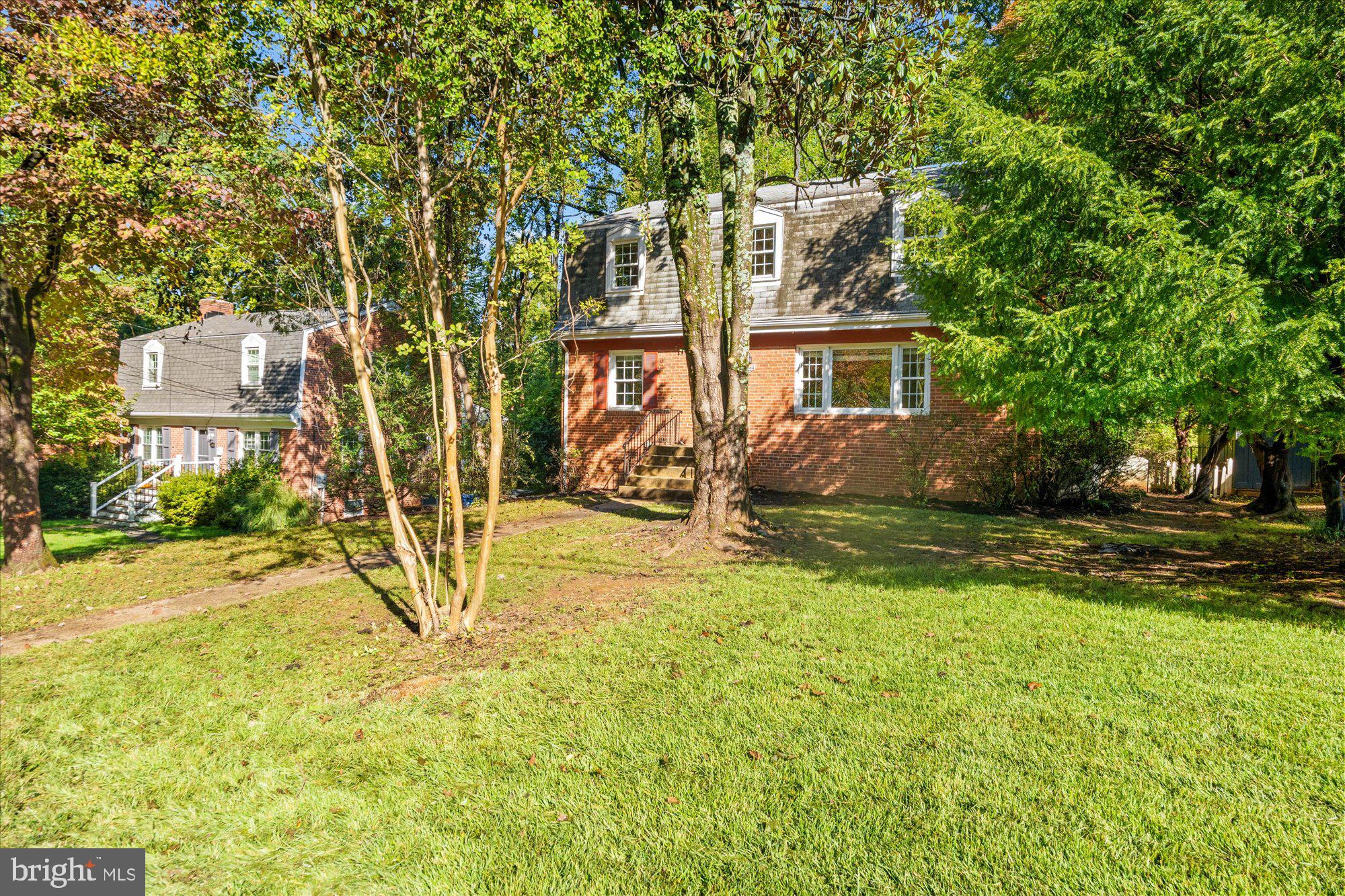 6524 OAKWOOD DRIVE
