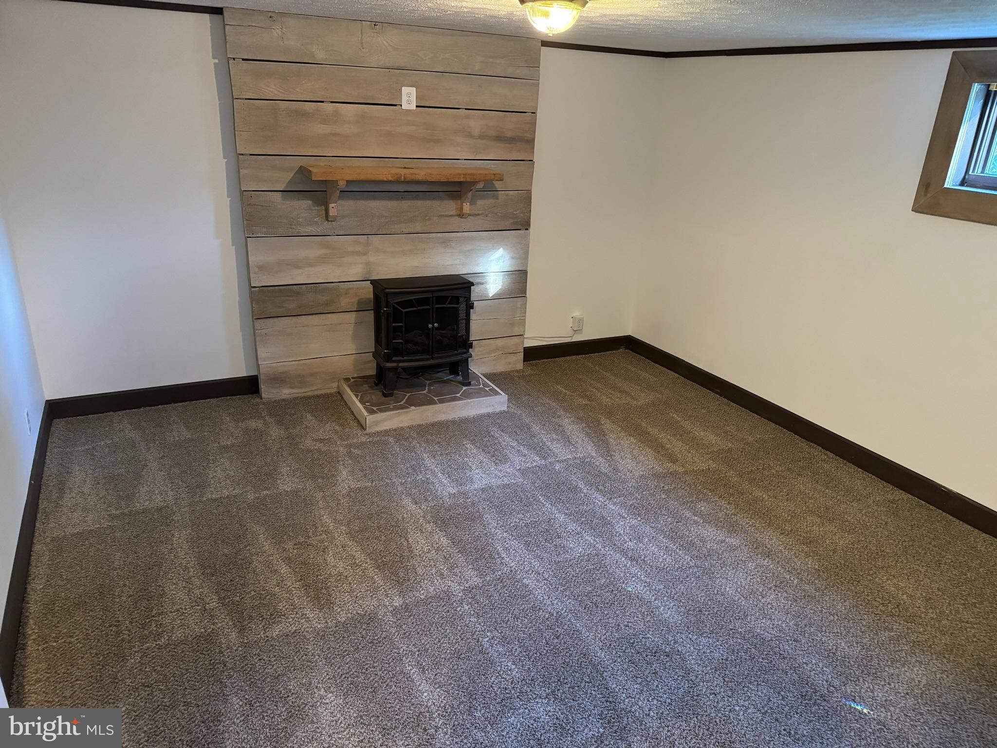 GLENGARY - Residential Lease