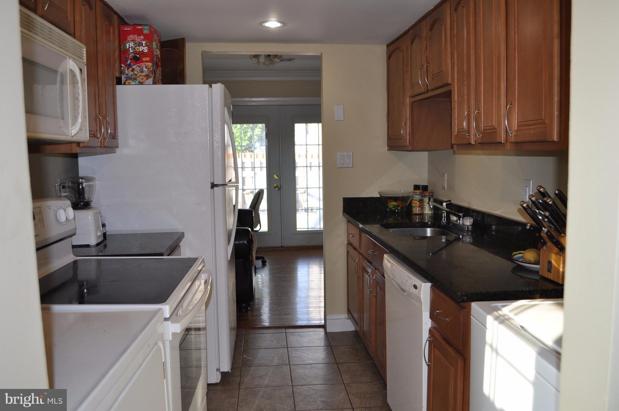 WILLIAMSTOWN - Residential