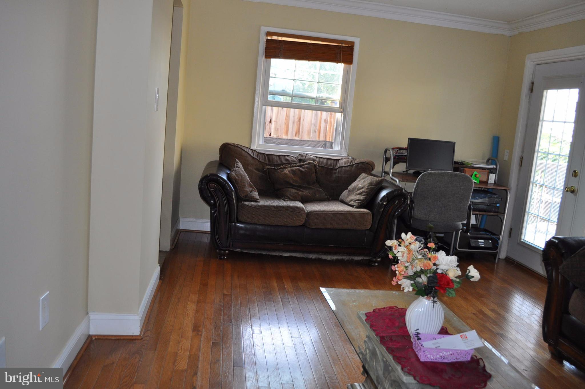 WILLIAMSTOWN - Residential