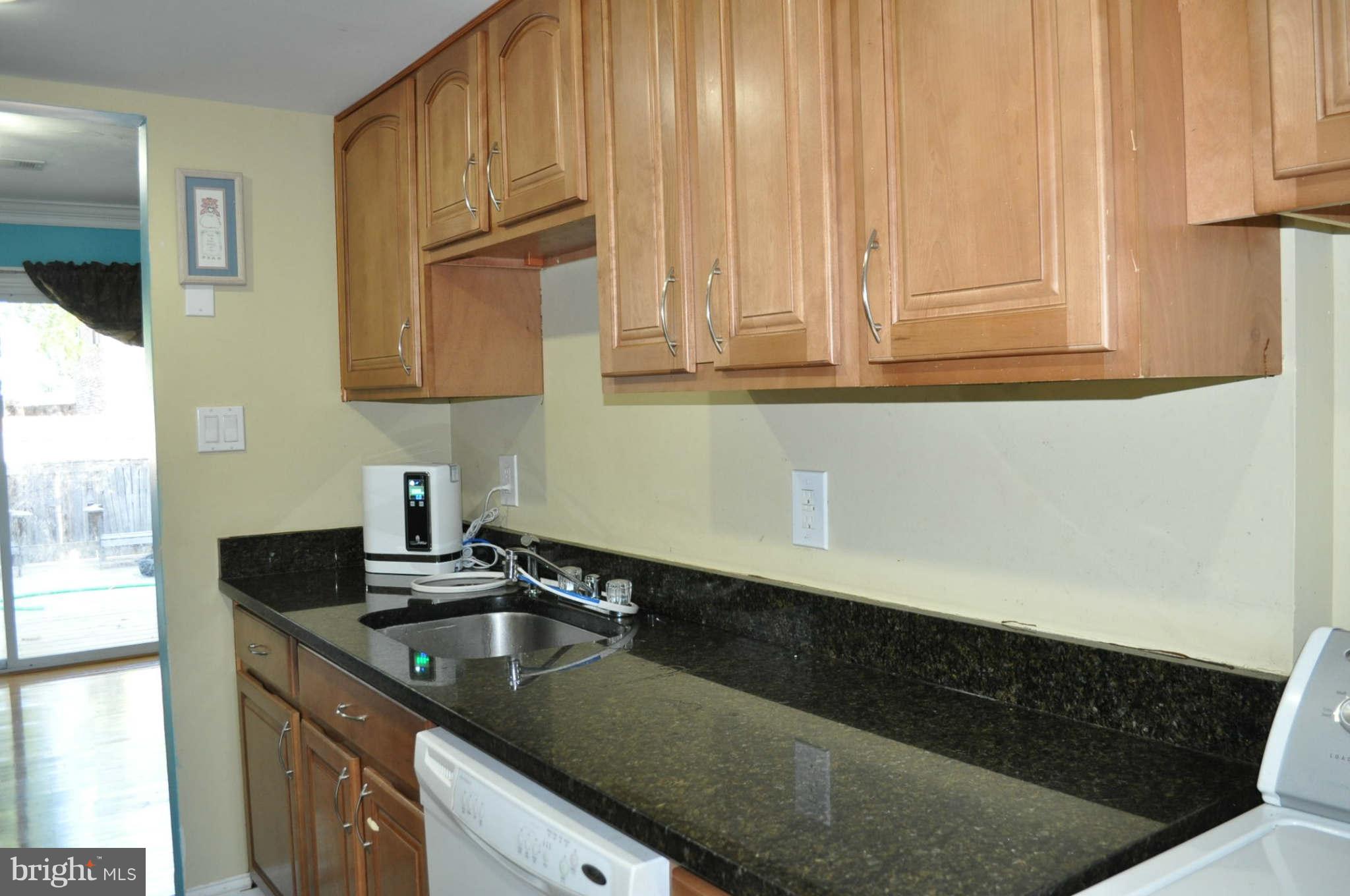 WILLIAMSTOWN - Residential