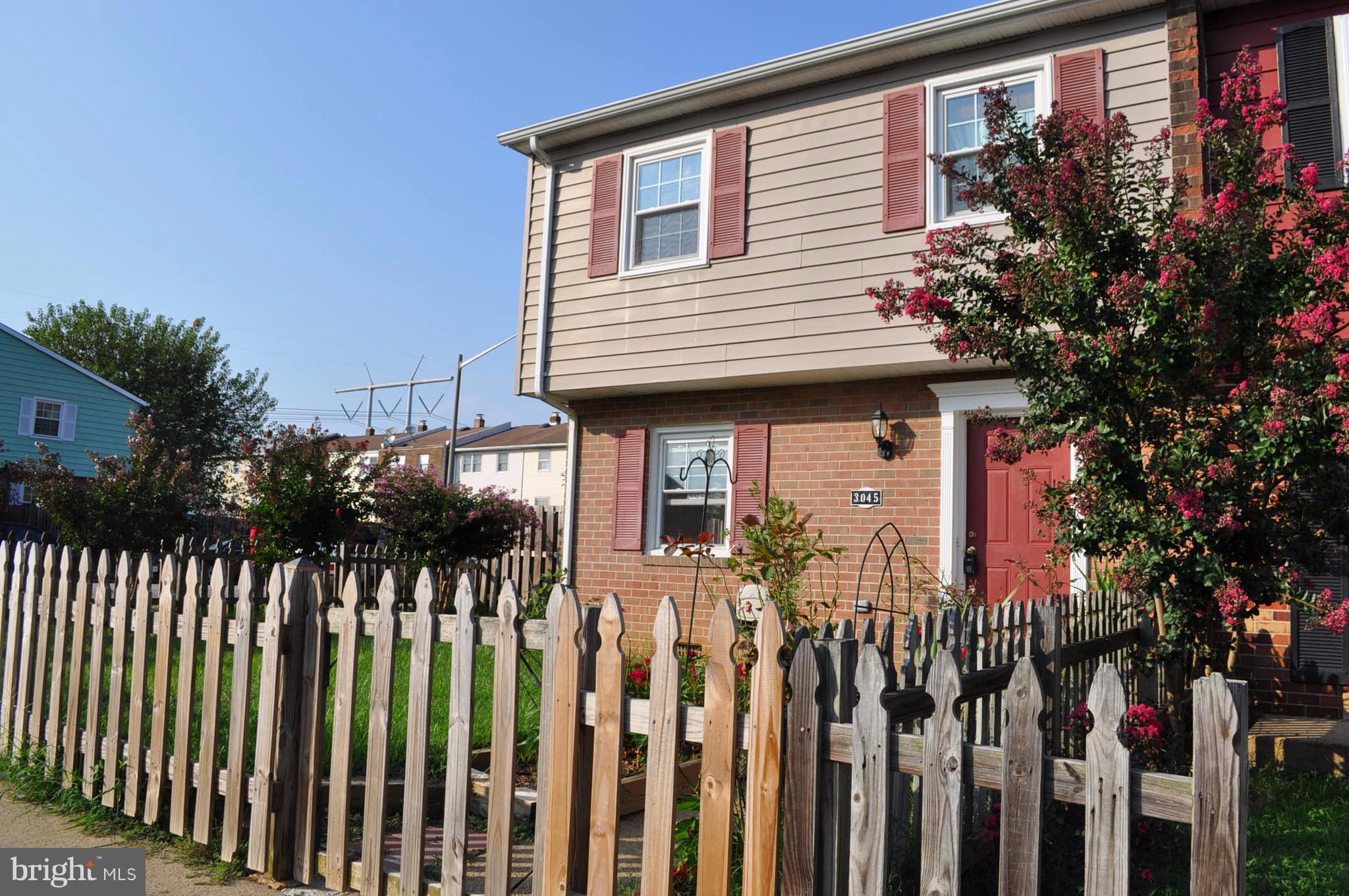 WILLIAMSTOWN - Residential