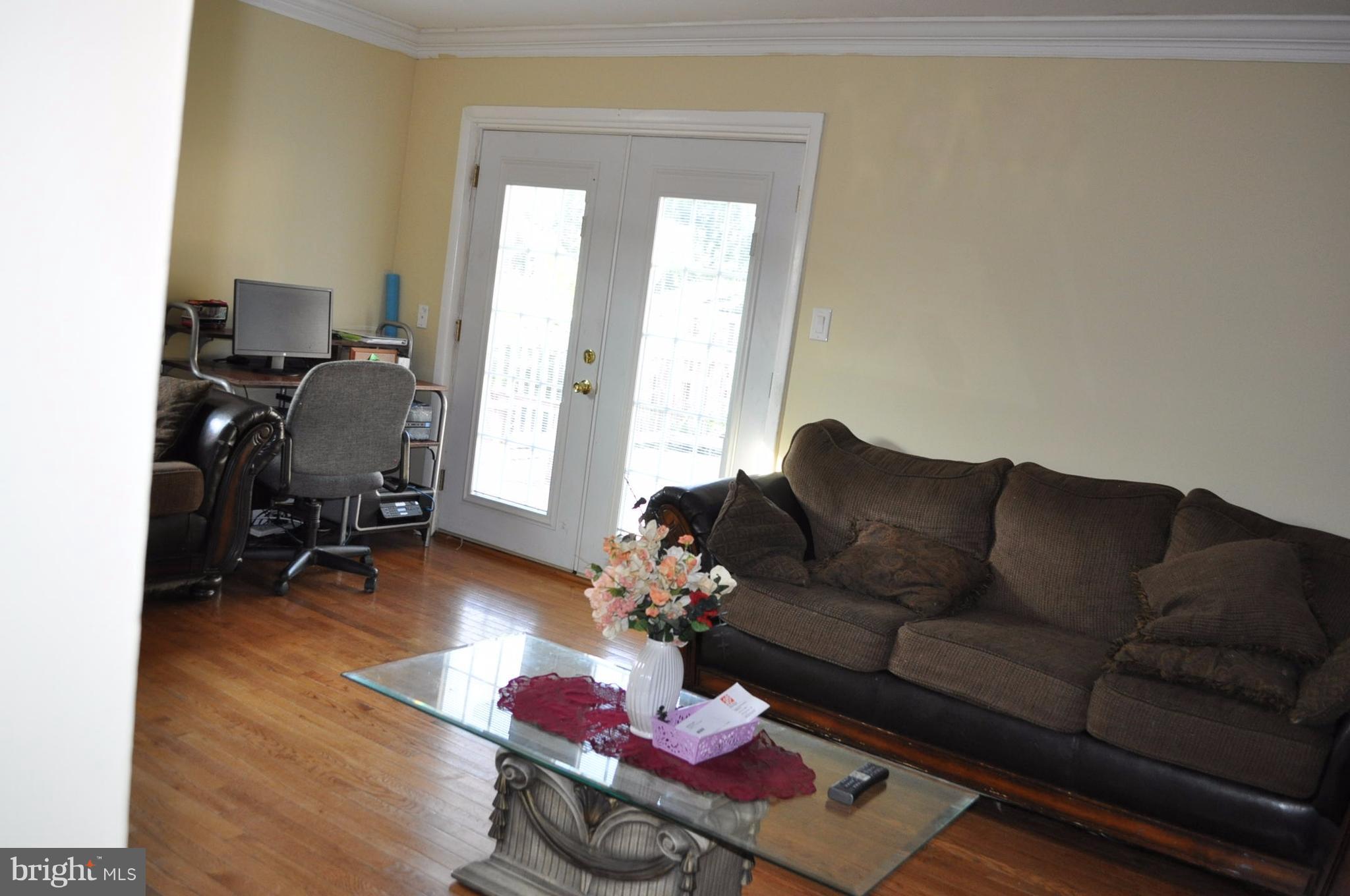 WILLIAMSTOWN - Residential