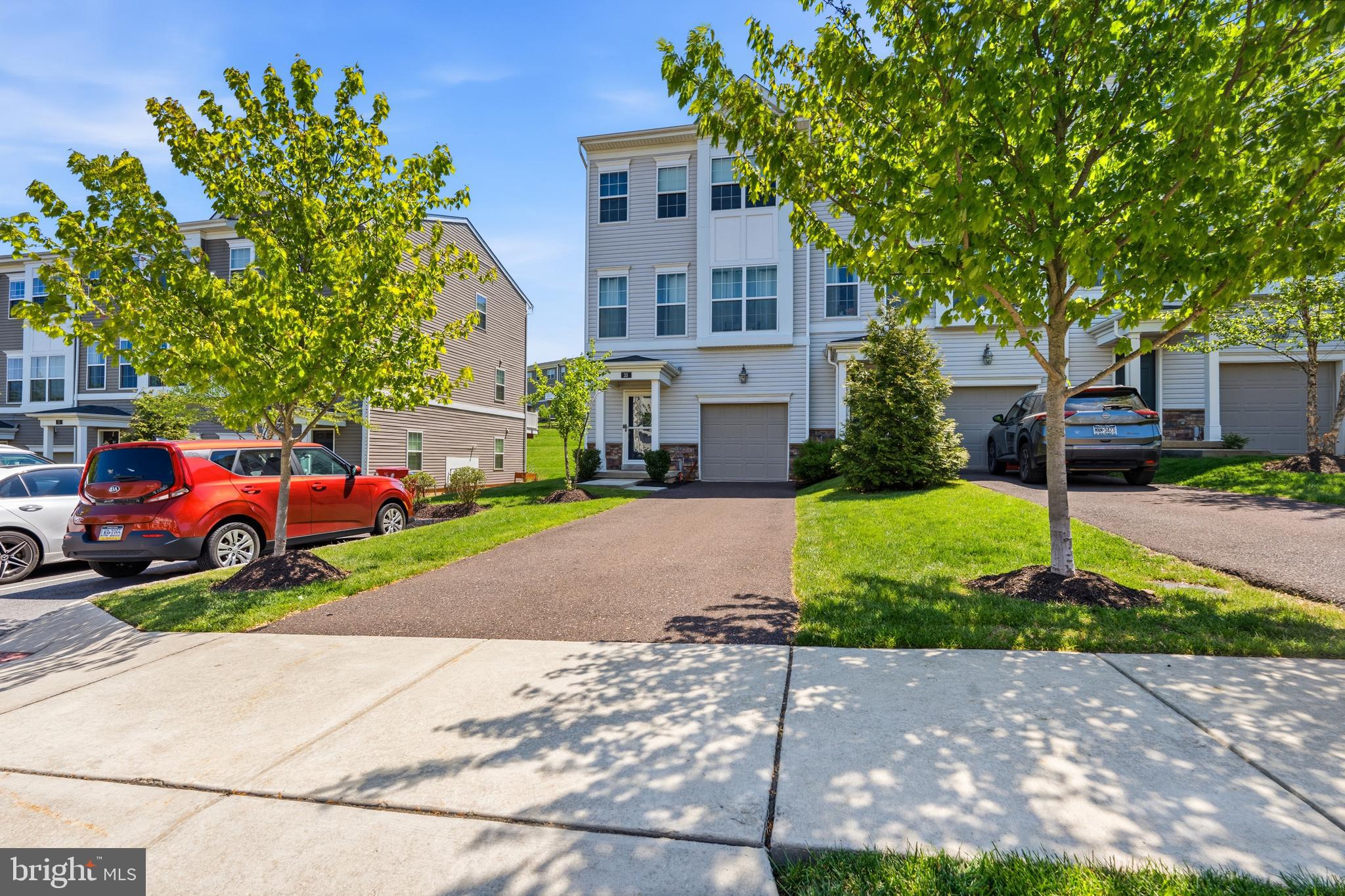 WHISPERING WOODS - Residential