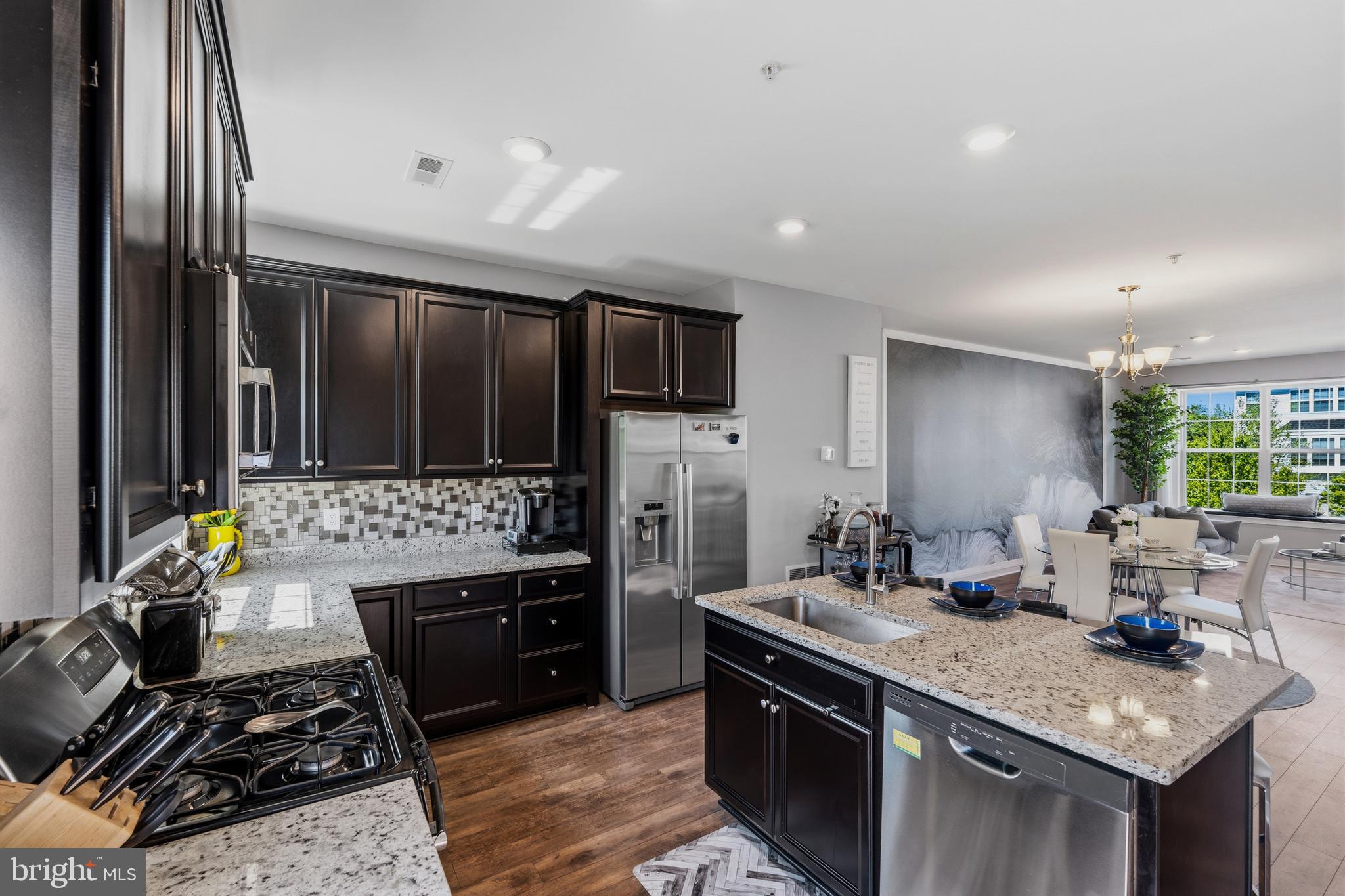 WHISPERING WOODS - Residential