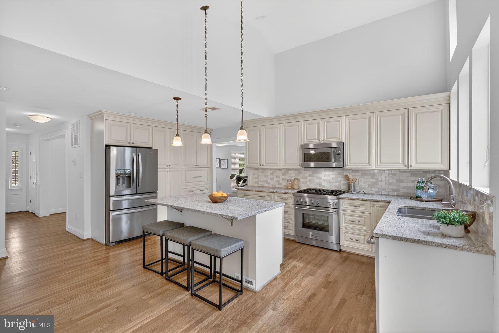 CHEVY CHASE - Residential