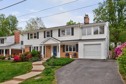 Photo of 3600 Faircastle Drive, CHEVY CHASE, MD 20815 (MLS # MDMC2226958)