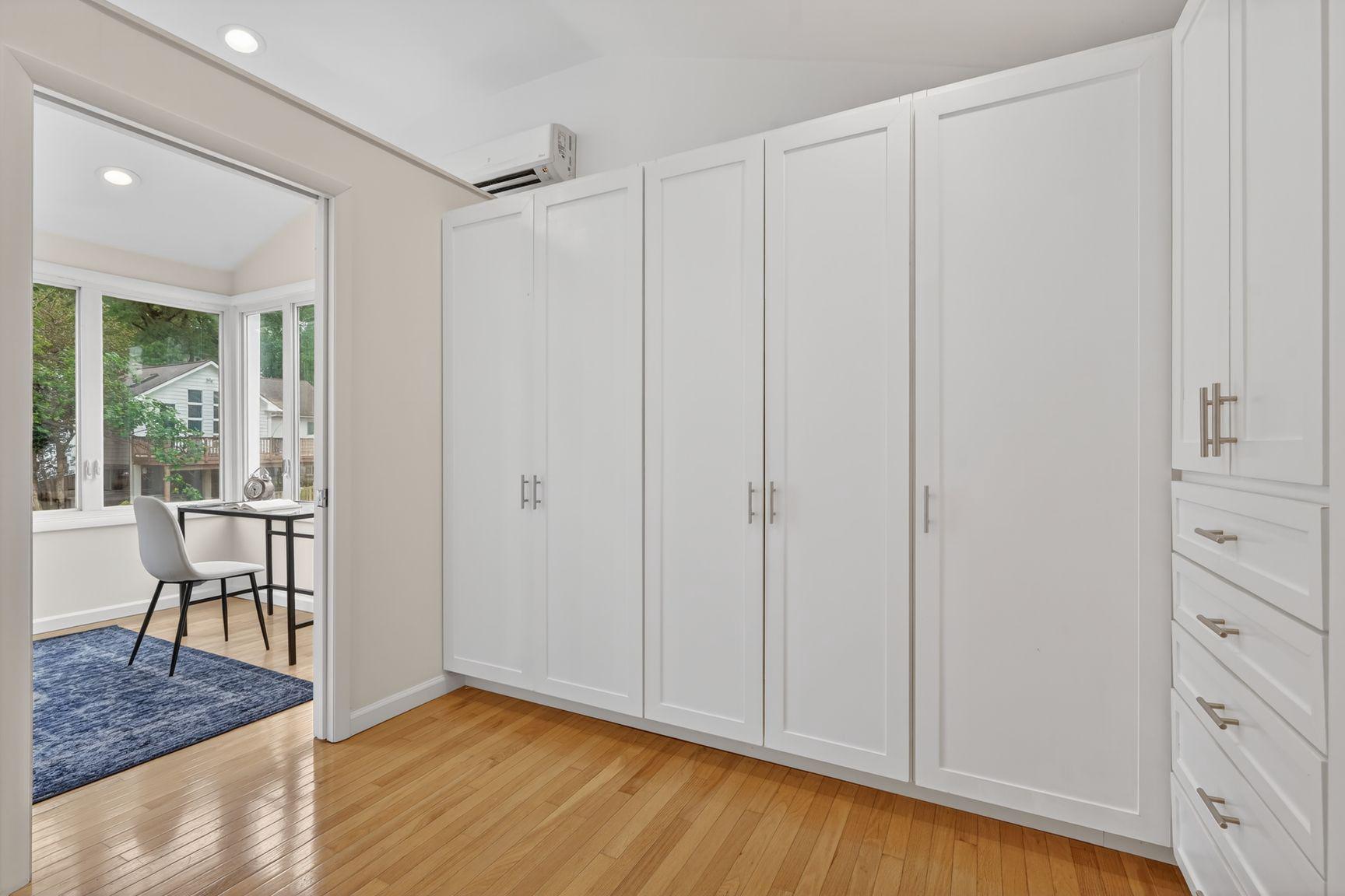 CHEVY CHASE - Residential
