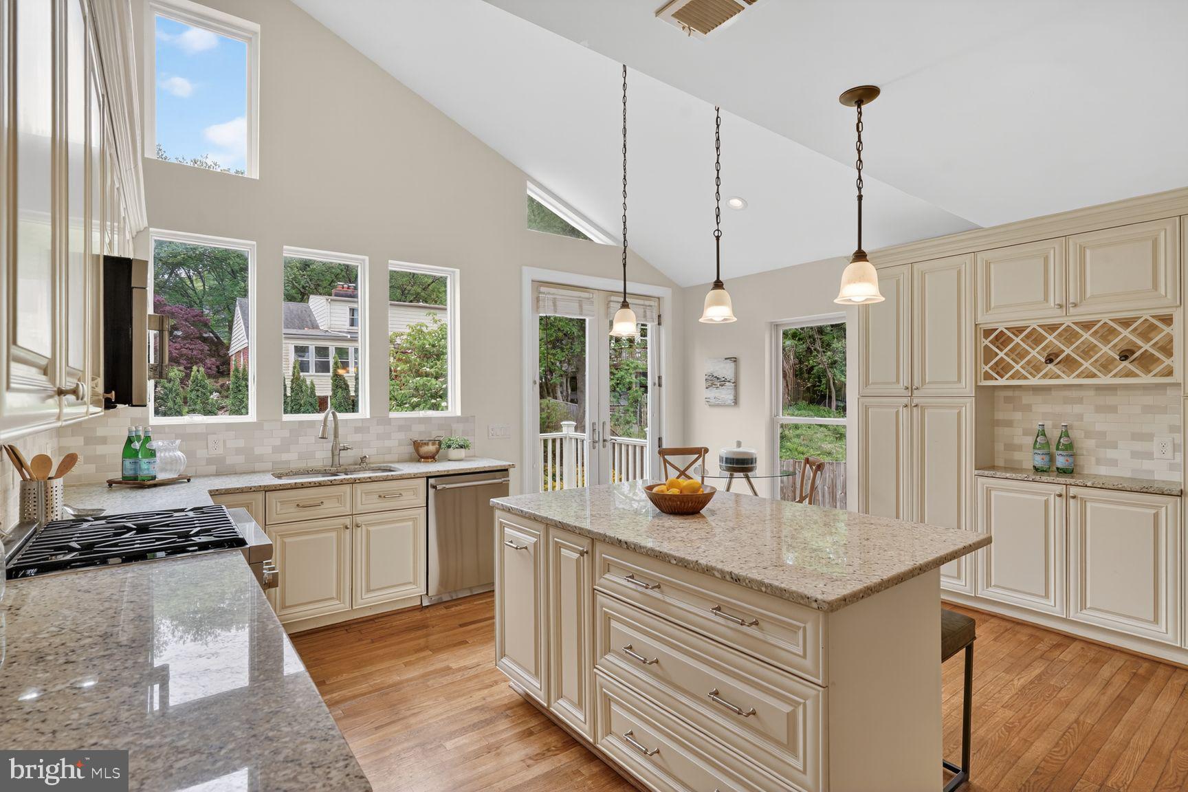 CHEVY CHASE - Residential
