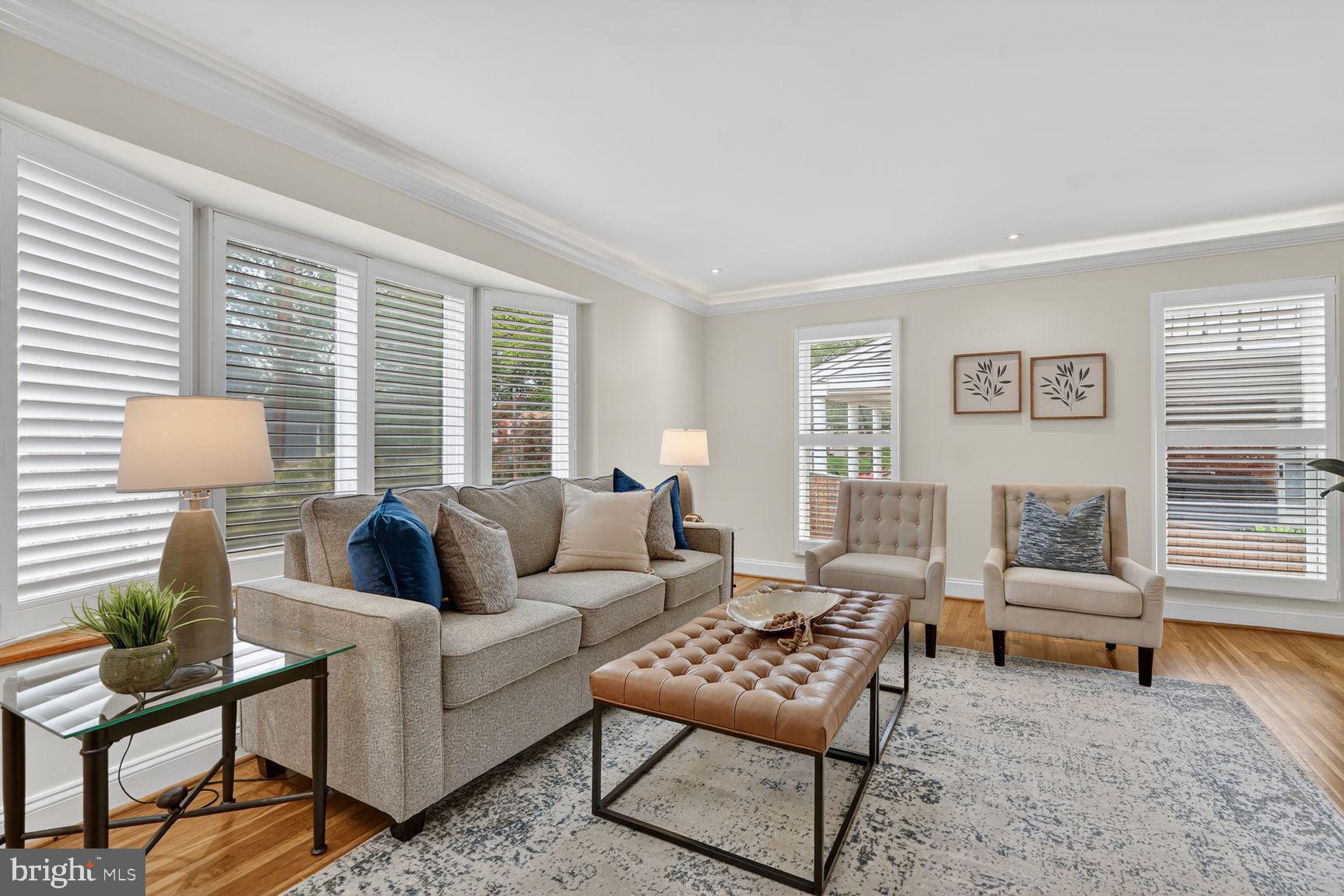 CHEVY CHASE - Residential