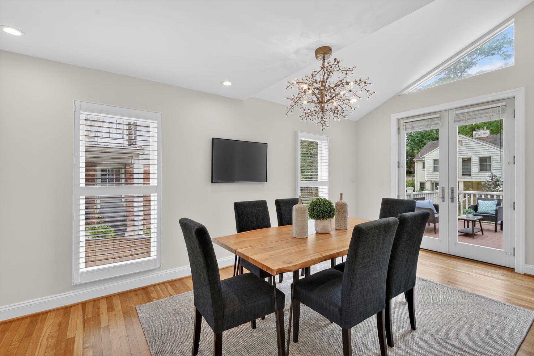 CHEVY CHASE - Residential
