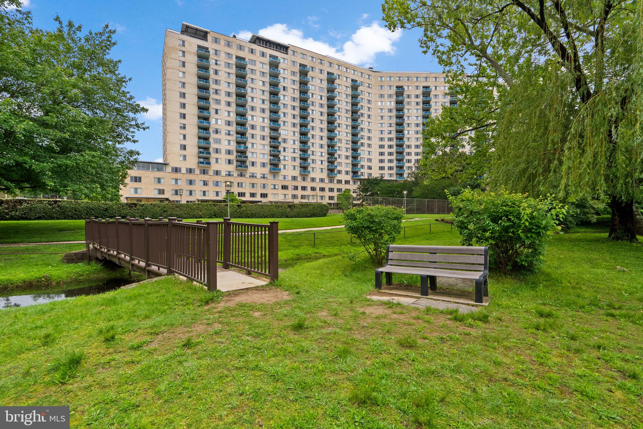 10401 GROSVENOR PLACE 413