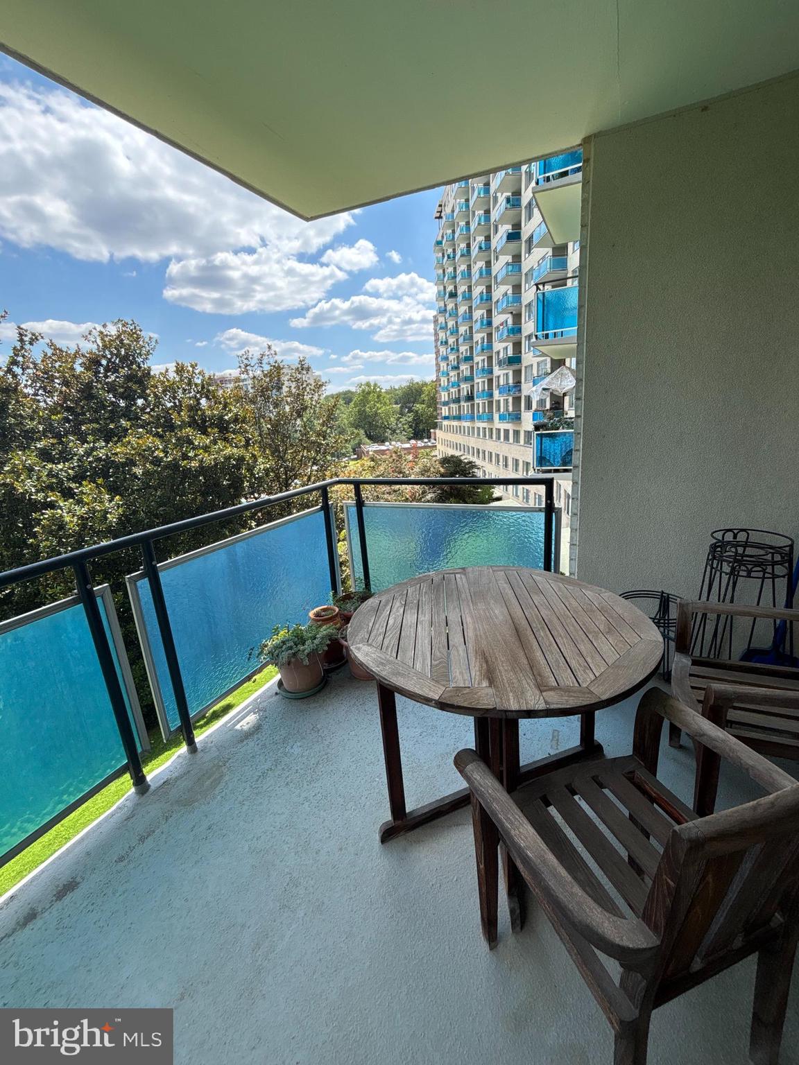 10401 GROSVENOR PLACE 413
