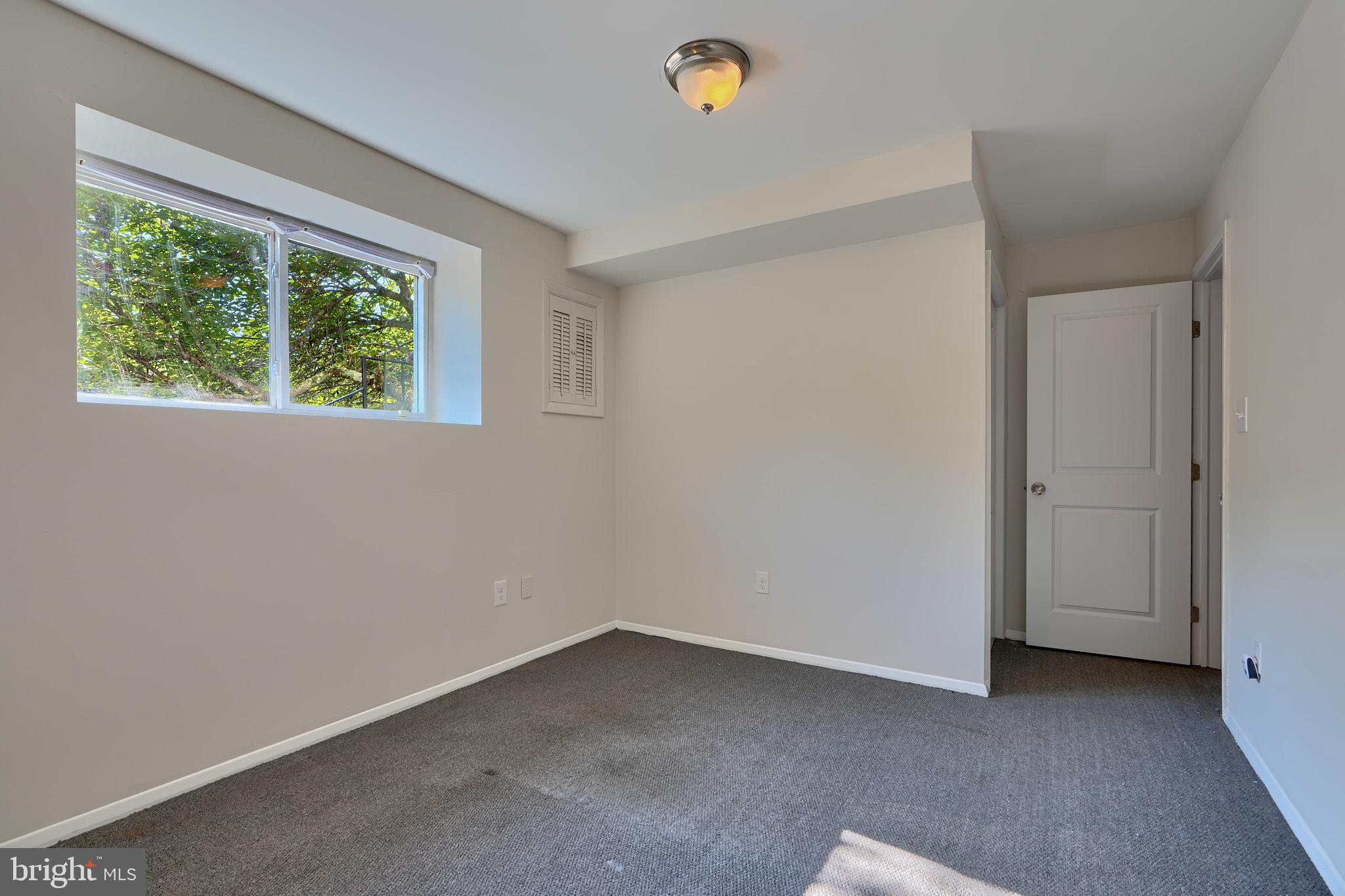 TOWSON - Residential Lease