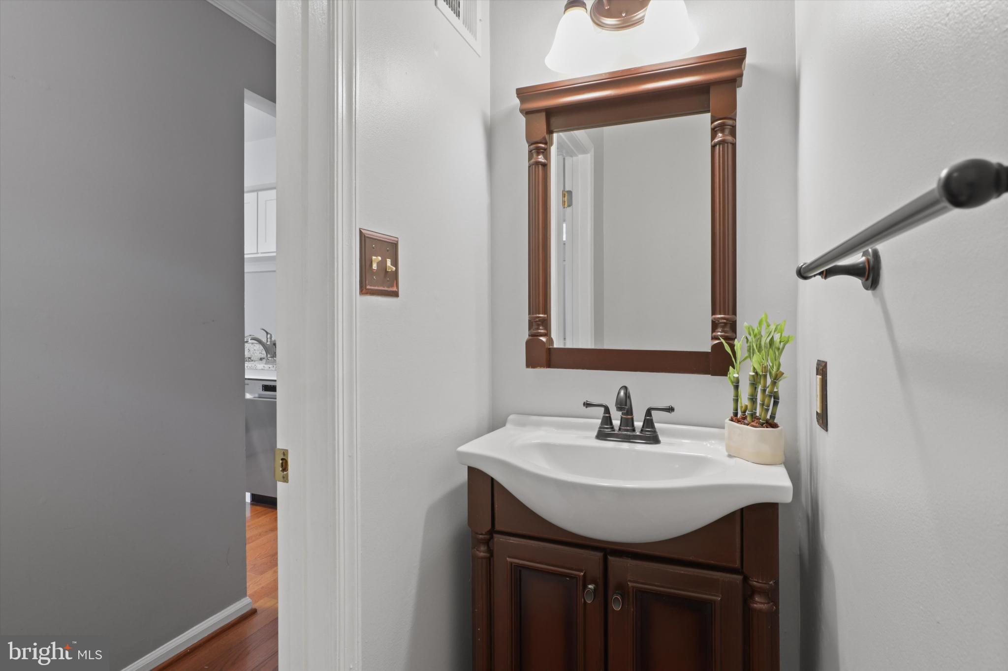 SPRINGFIELD OAKS - Residential Lease