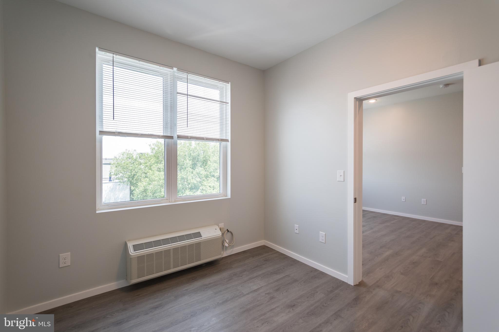 UNIVERSITY CITY - Residential Lease